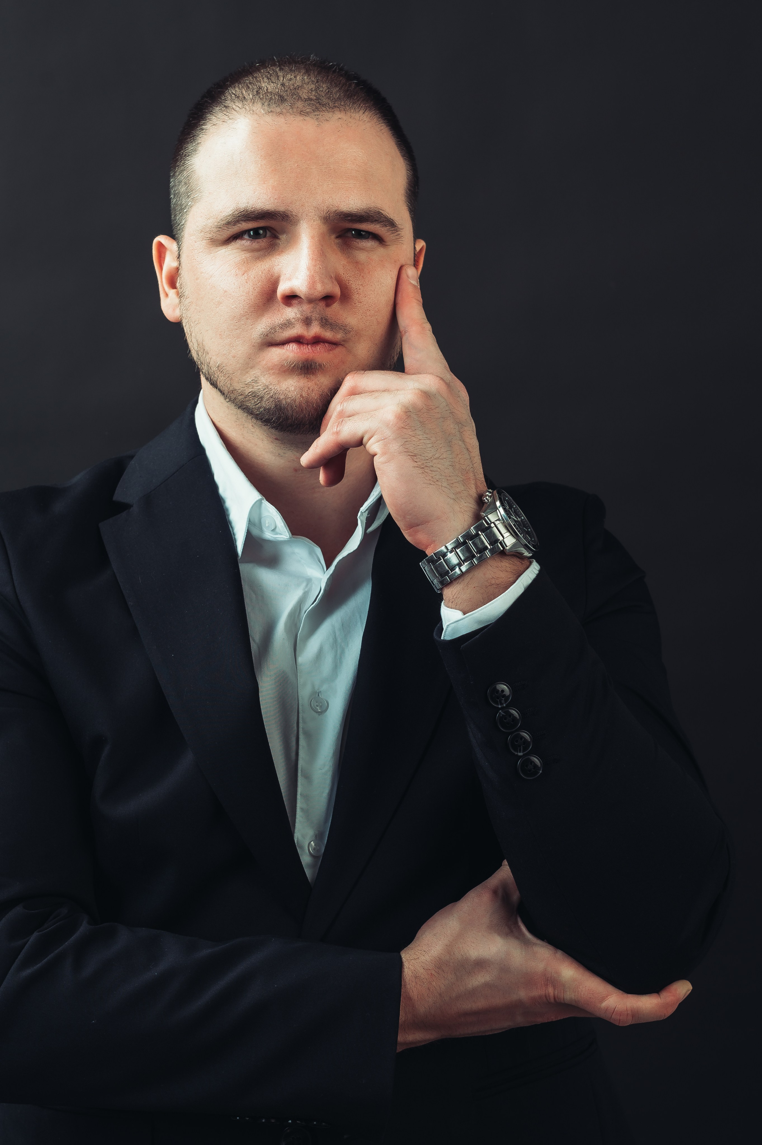 Никита Пустовалов — портретная съёмка. Иван Кубик — фотограф и видеограф