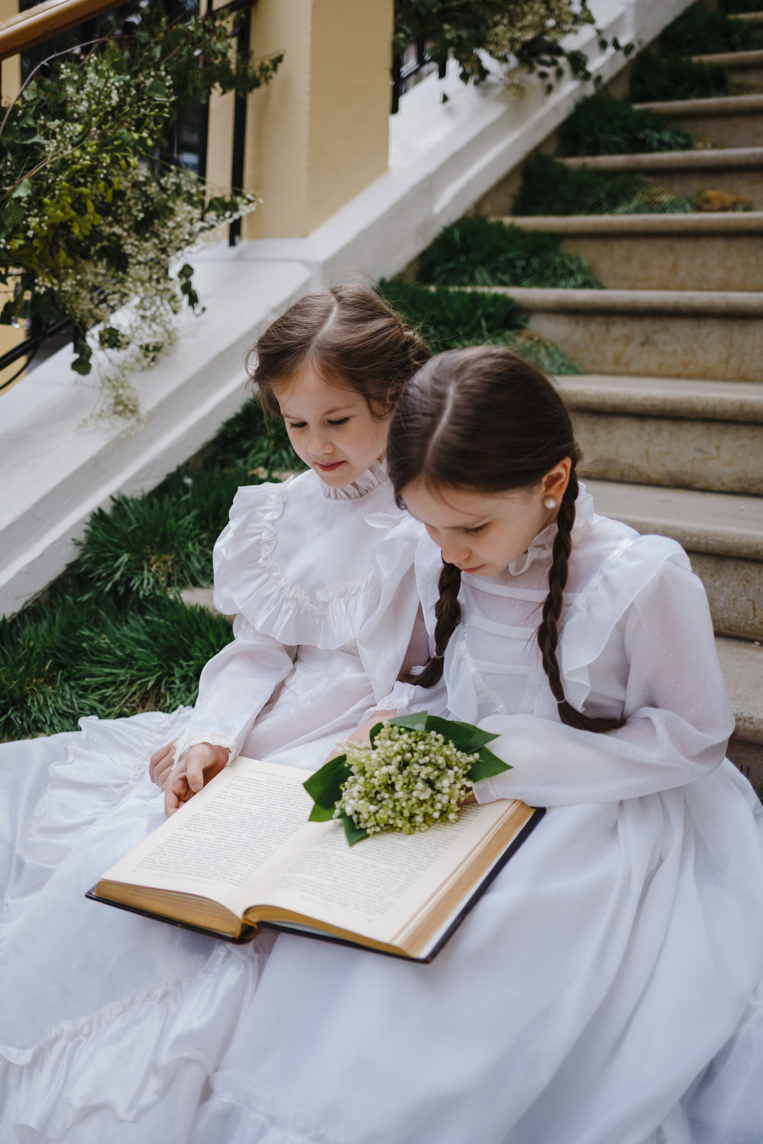 Съемка в Церкви священномученика Антипы на Колымажном дворе. Семейный фотограф Николаева Ольга