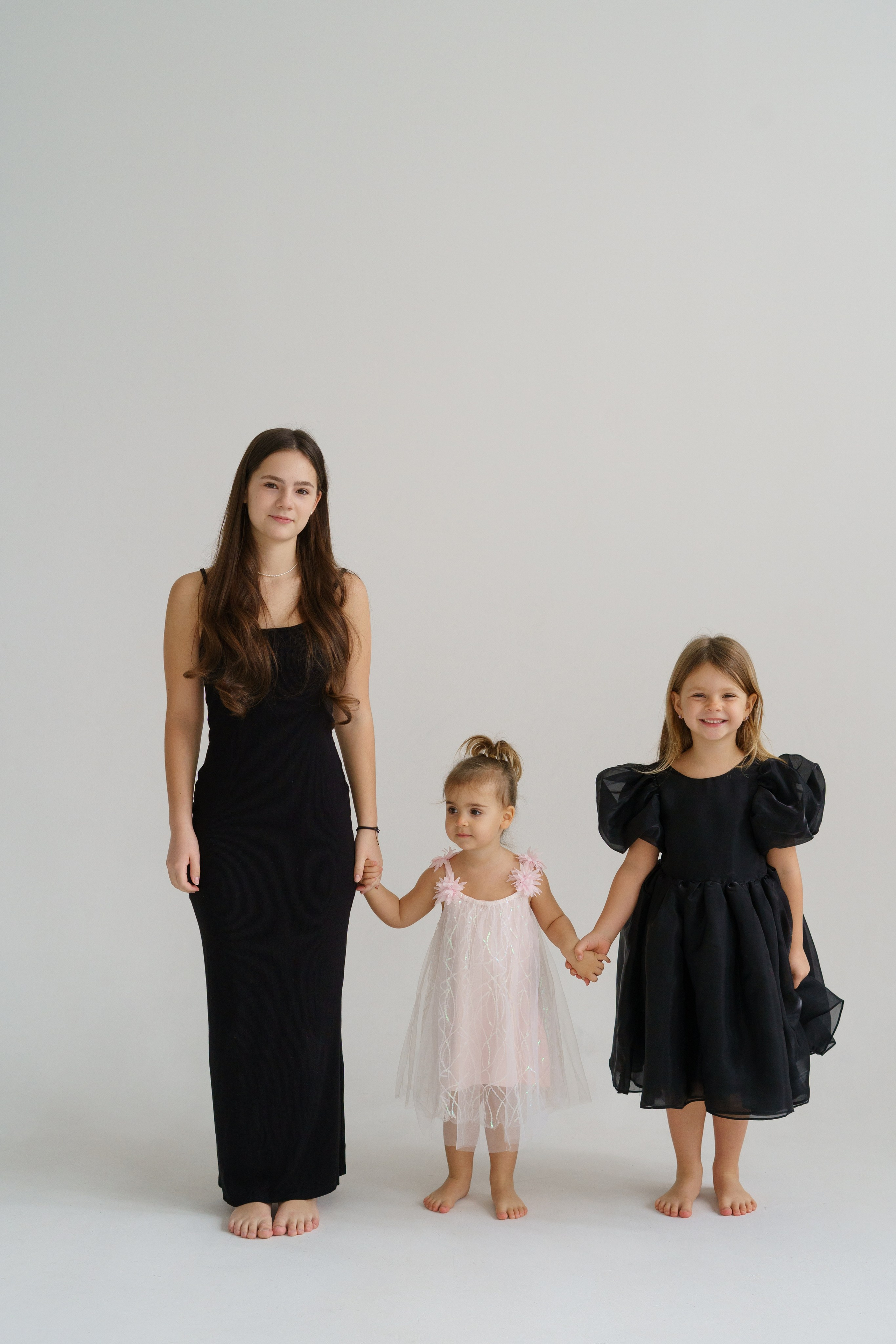 Оля, Настя, Кристина, Катя. Главная