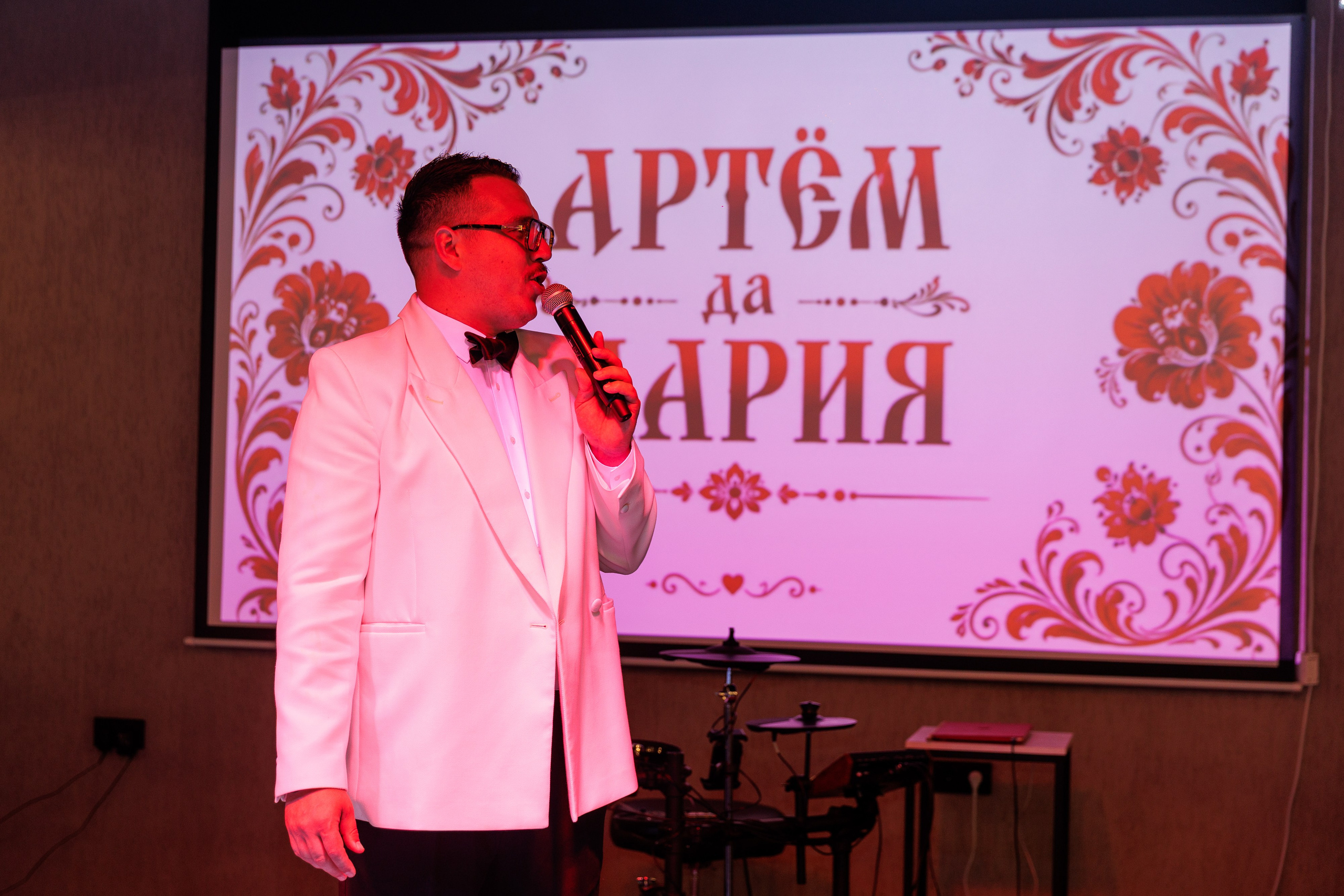 15 августа А&М. Профессиональный фотограф в Брянске Аля Подольная. Свадебный, семейный, портретный фотограф. Выпускные альбомы. Опыт более 10 лет. АЛЯМОМЕНТ