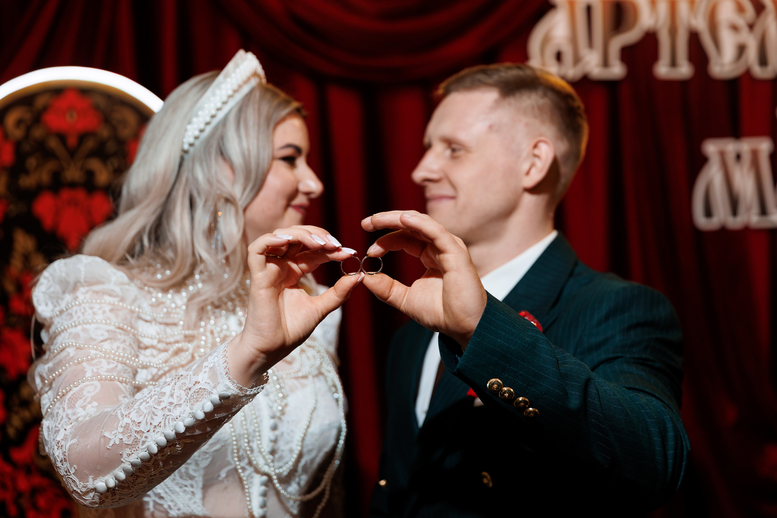 15 августа А&М. Профессиональный фотограф в Брянске Аля Подольная. Свадебный, семейный, портретный фотограф. Выпускные альбомы. Опыт более 10 лет. АЛЯМОМЕНТ