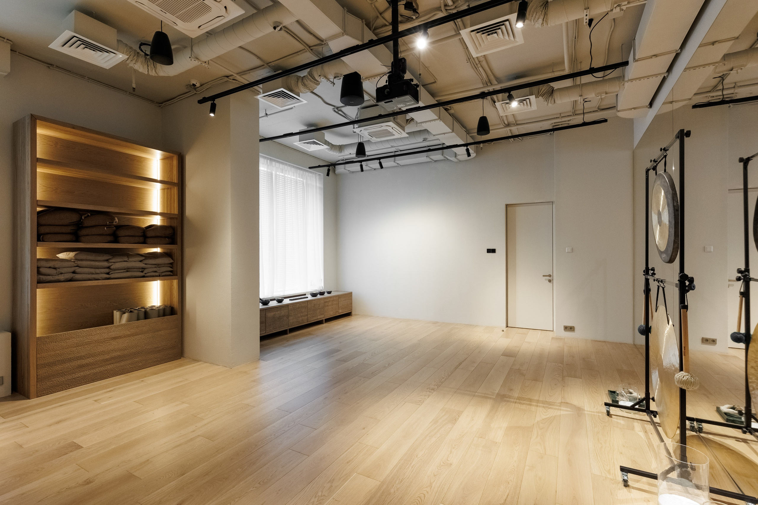 Интерьеры и выставки. Фотограф Сергей Лукьянов @xapeton_photo Москва