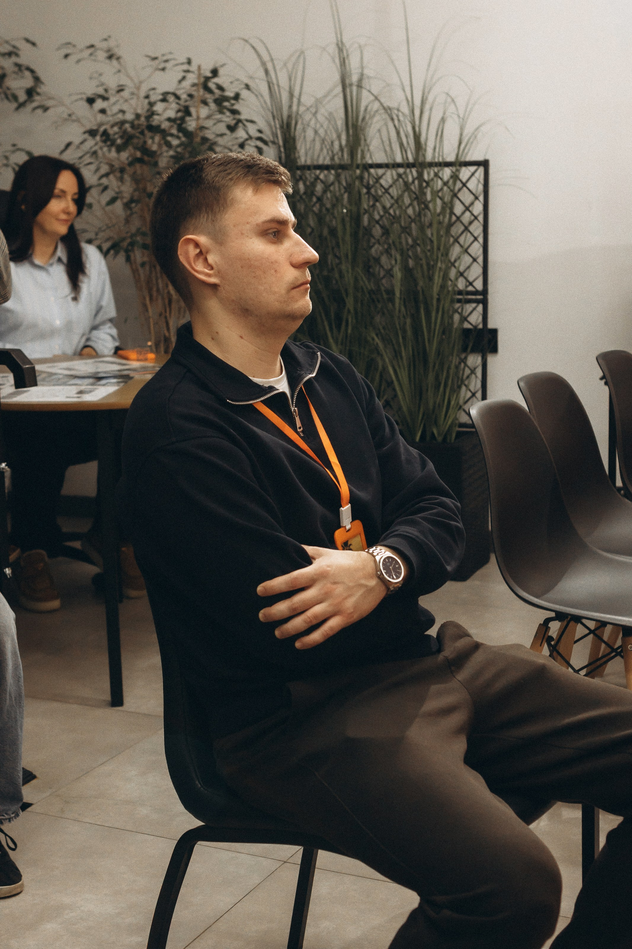 Orange Group. Photographer in Georgia Pavel Sharnikov