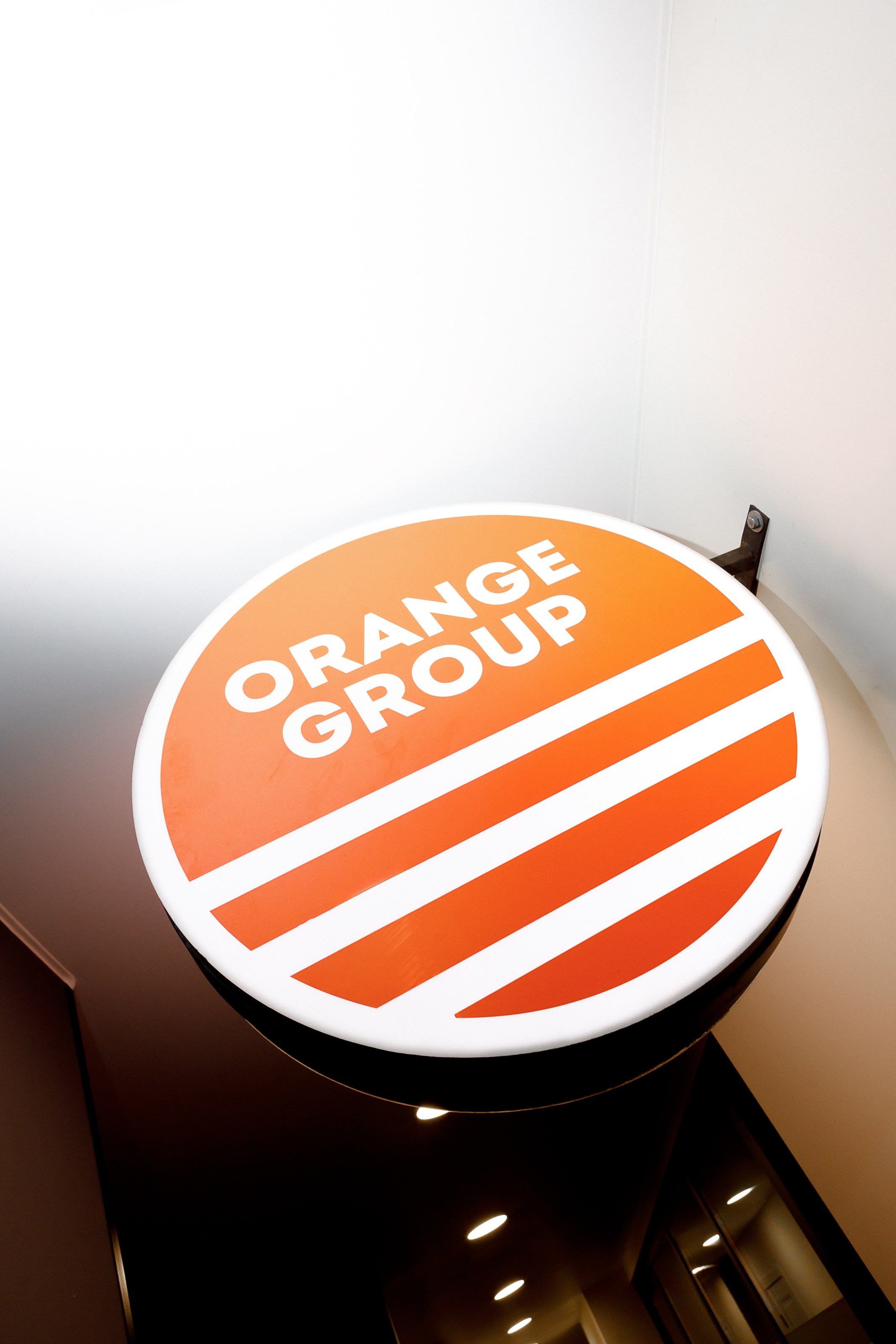 Orange Group. Photographer in Georgia Pavel Sharnikov