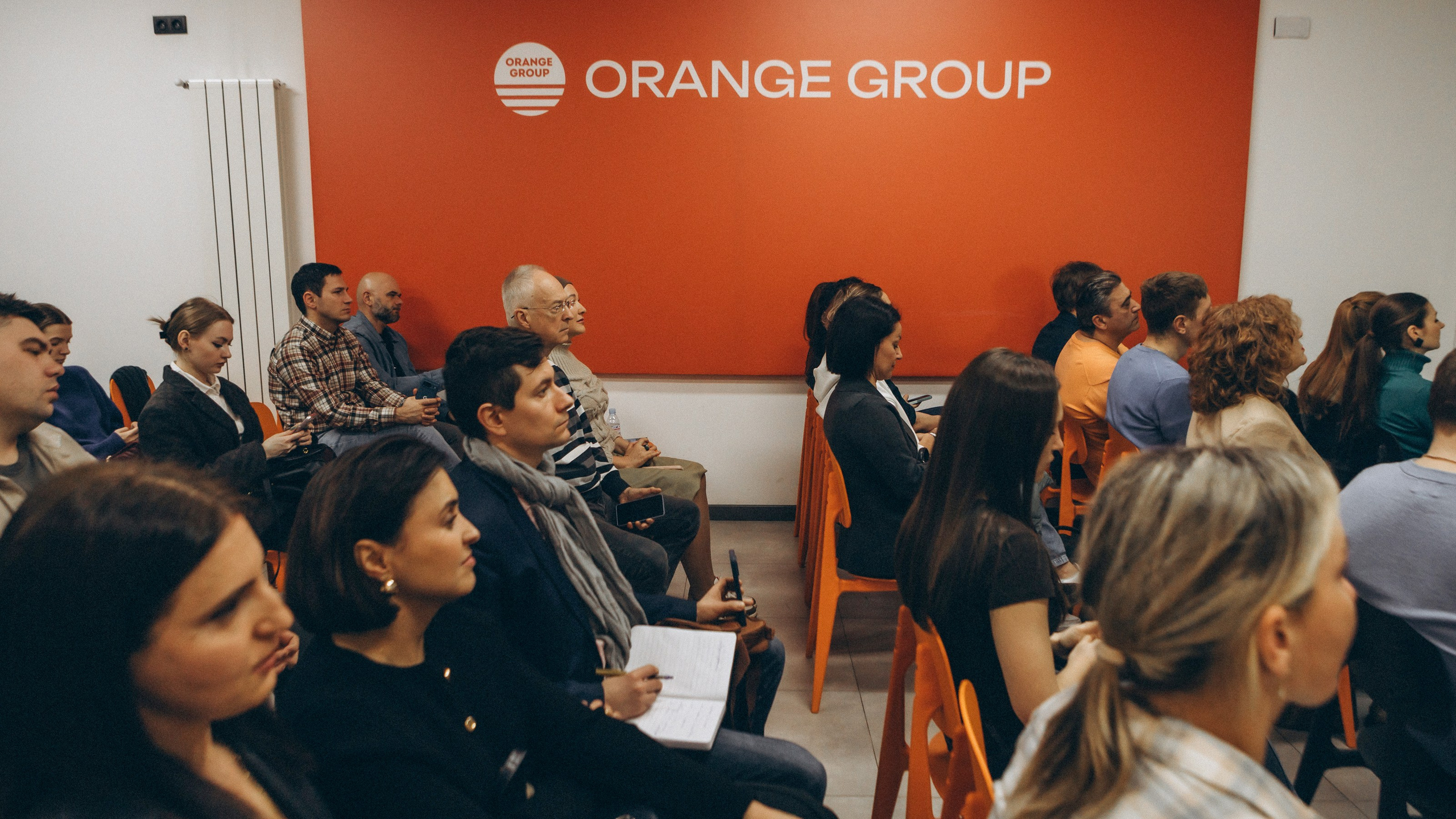 Orange Group. Photographer in Georgia Pavel Sharnikov
