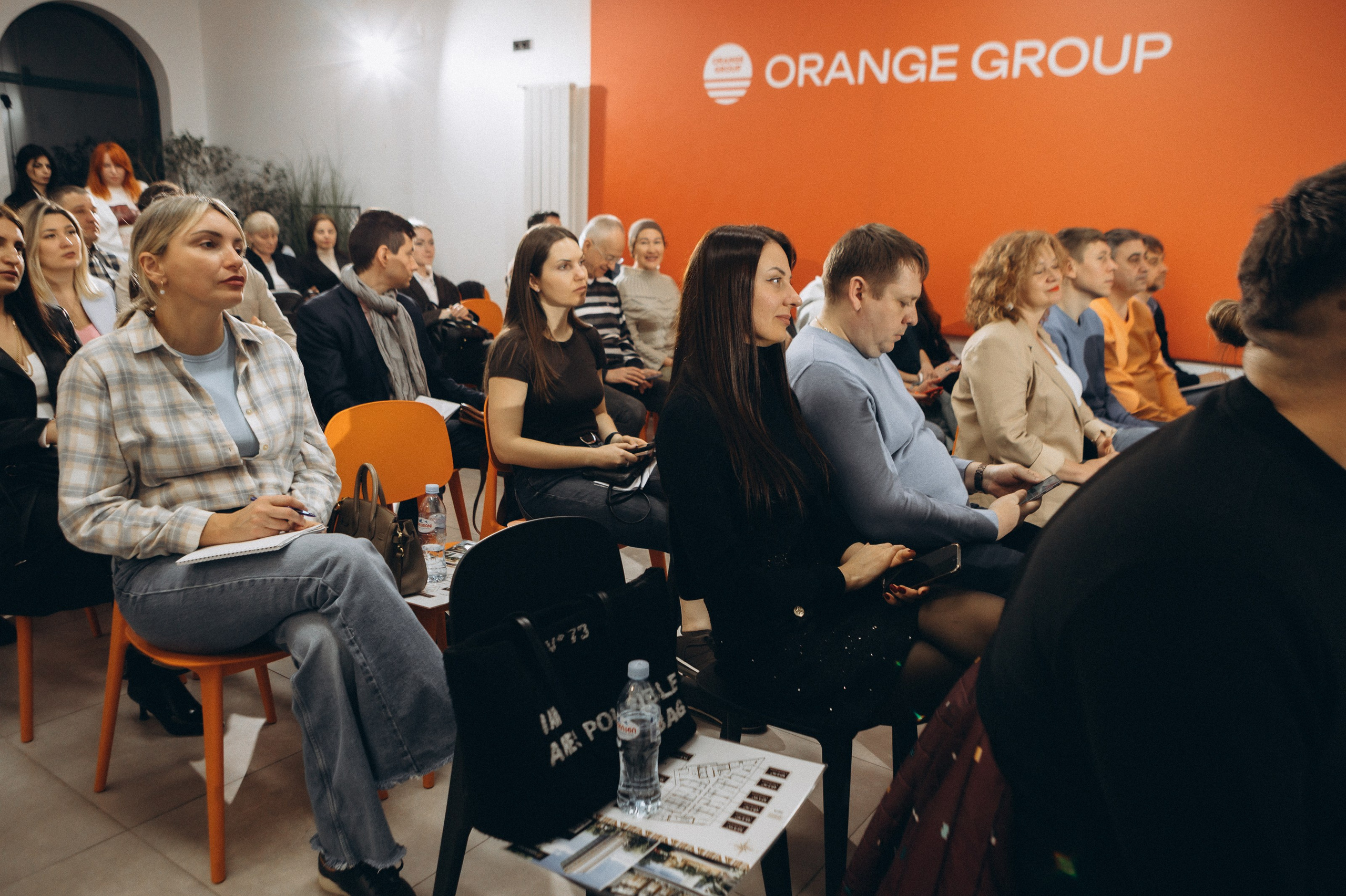 Orange Group. Photographer in Georgia Pavel Sharnikov