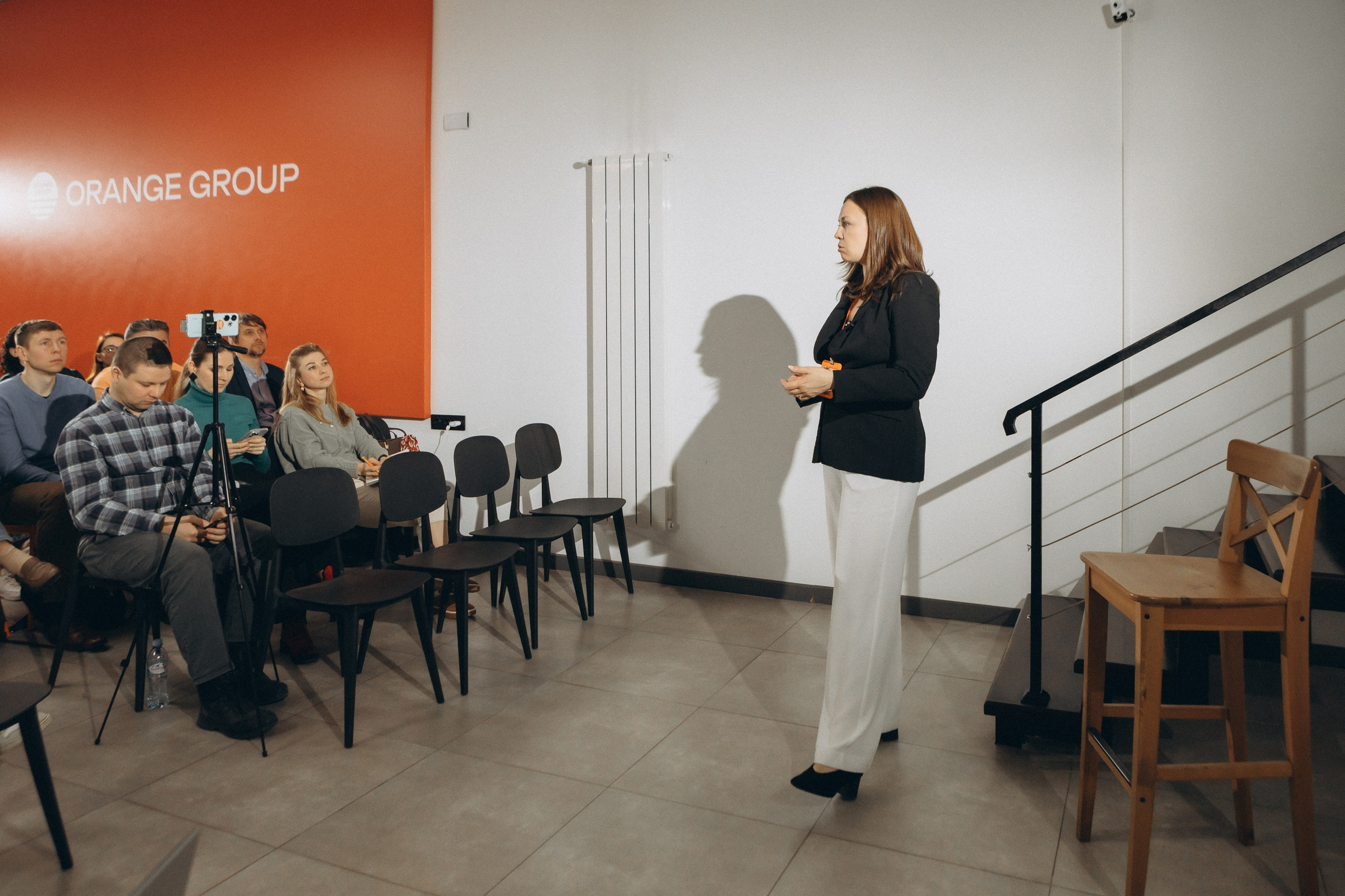 Orange Group. Photographer in Georgia Pavel Sharnikov