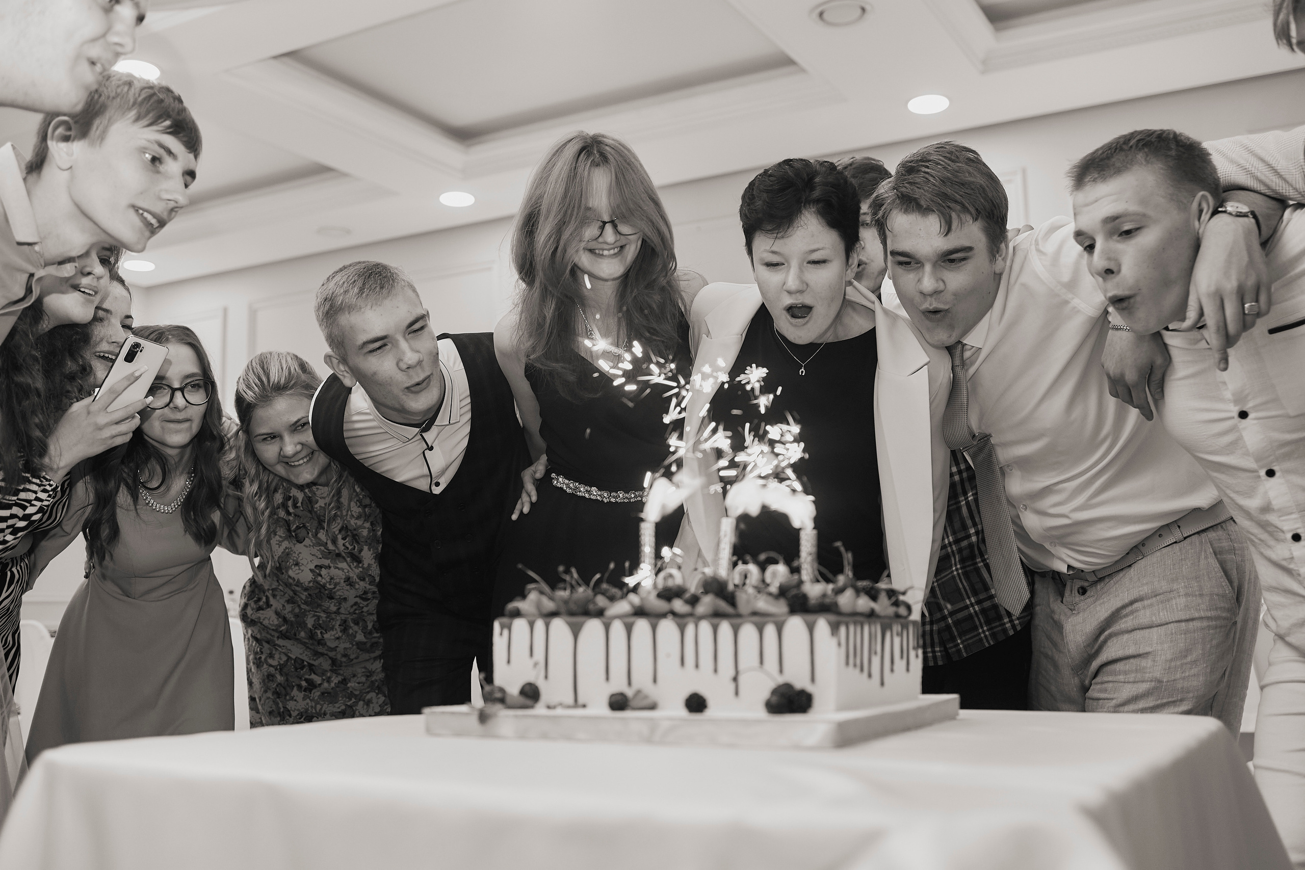 Школа № 68 (выпускной 2023). Фотограф Иван Кузьмин на любое Ваше мероприятие