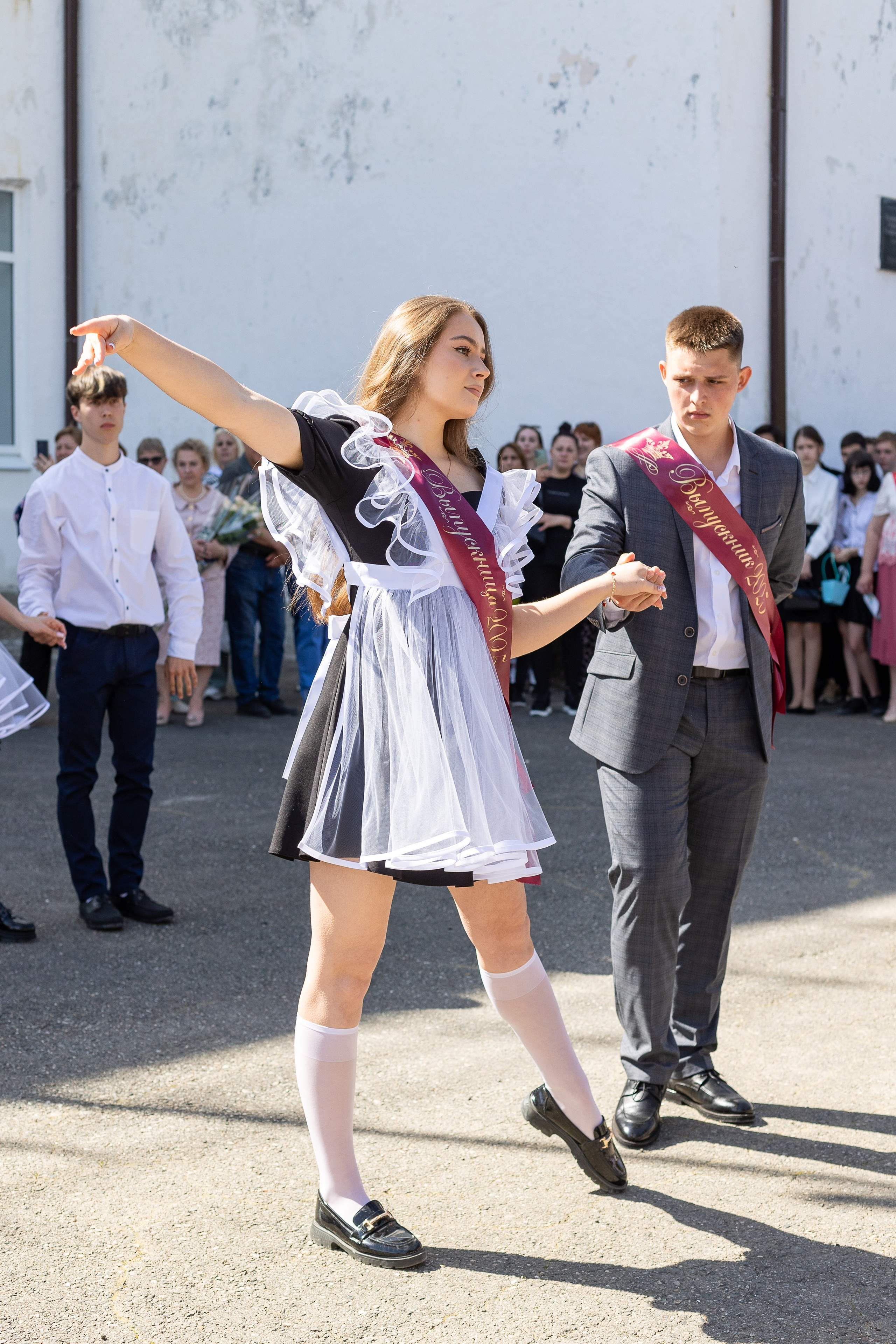 Последний звонок. Выпускные альбомы Майкоп, Краснодар Елена Золотарева