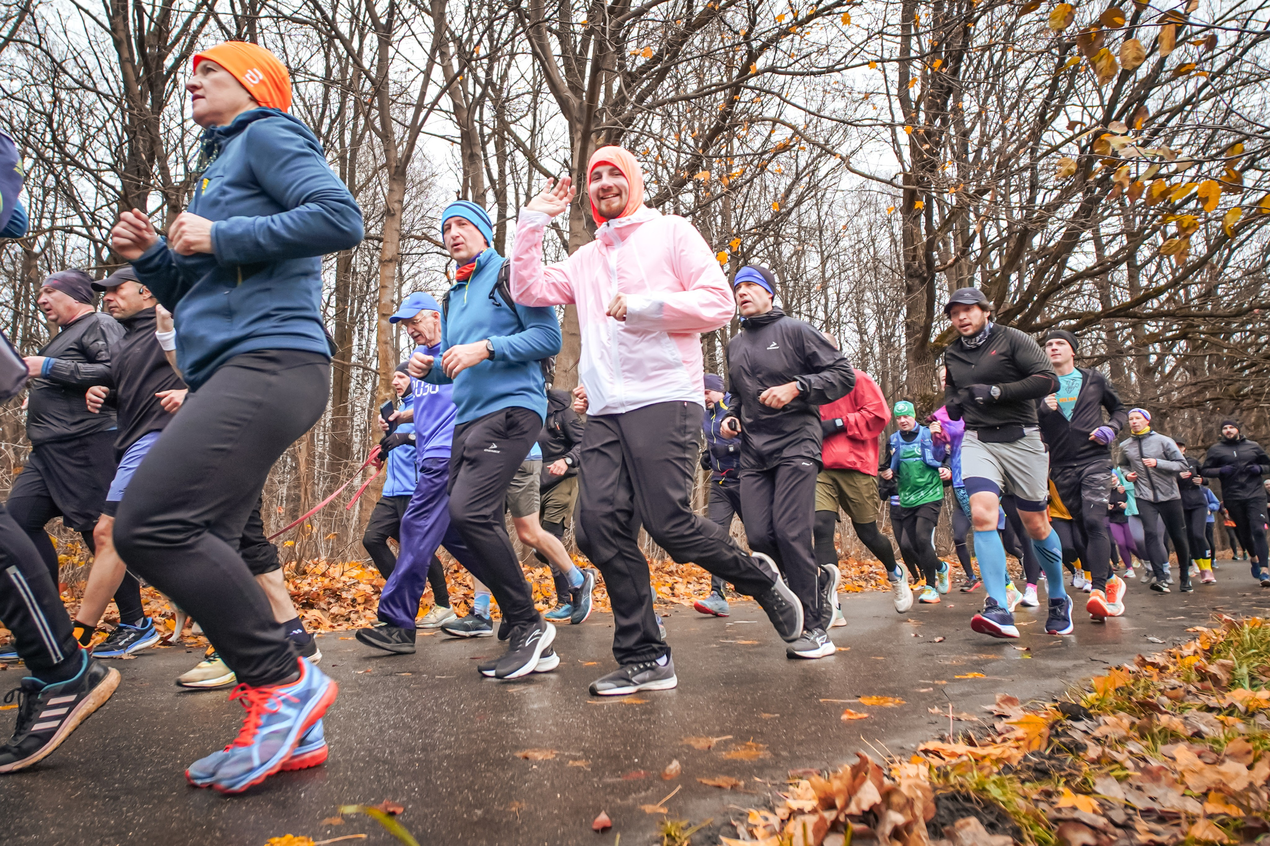 #марафонудома #яuzarun 2024 2-я петля, группа 6:30. Роман Капилюшов. Бег. Фото. Видео. г. Люберцы