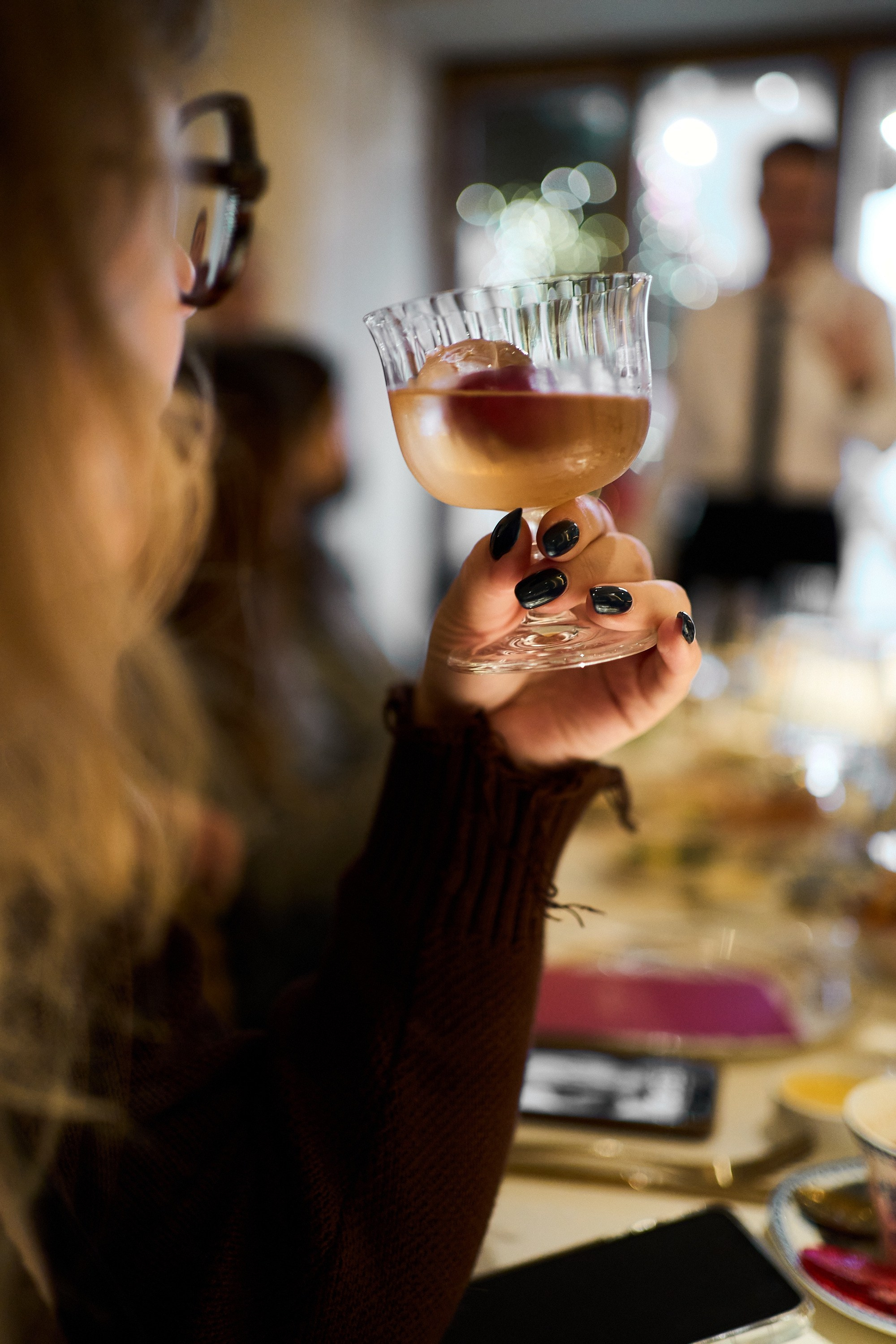 Бренды. Антон Чигляков -   профессиональный фотограф