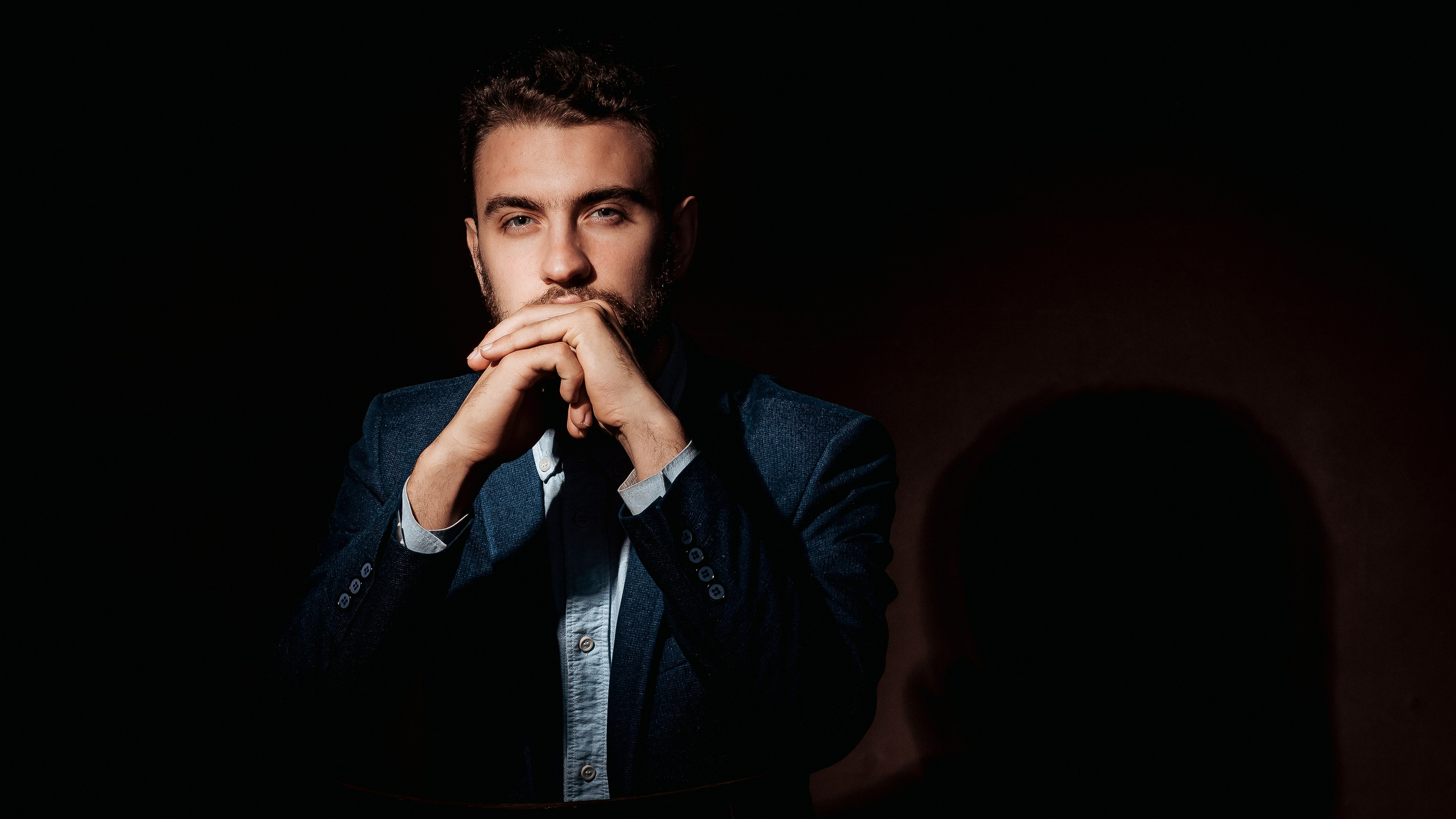 Мужской портрет для души и для бизнеса. Профессиональный фотограф в Санкт-Петербурге Александр Волосенцев