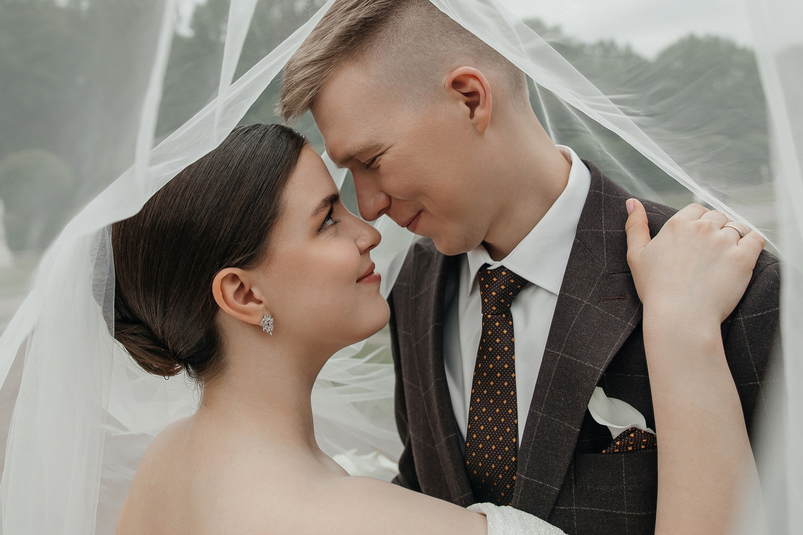 Свадебная фотосессия в Усадьбе Кусково. Свадебный фотограф в Москве Дарья Олендарёва