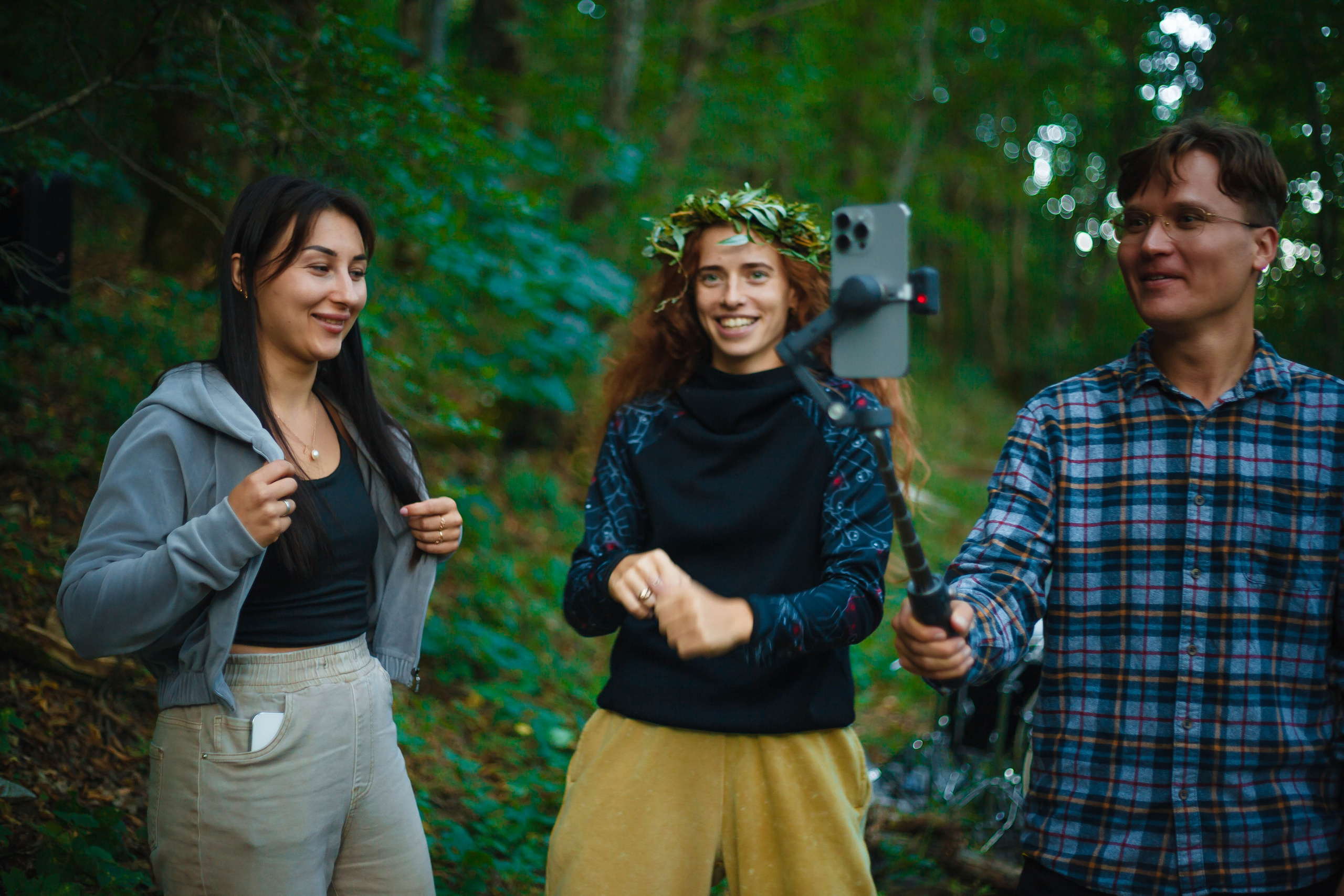 Клип. Уличный фотограф Города N