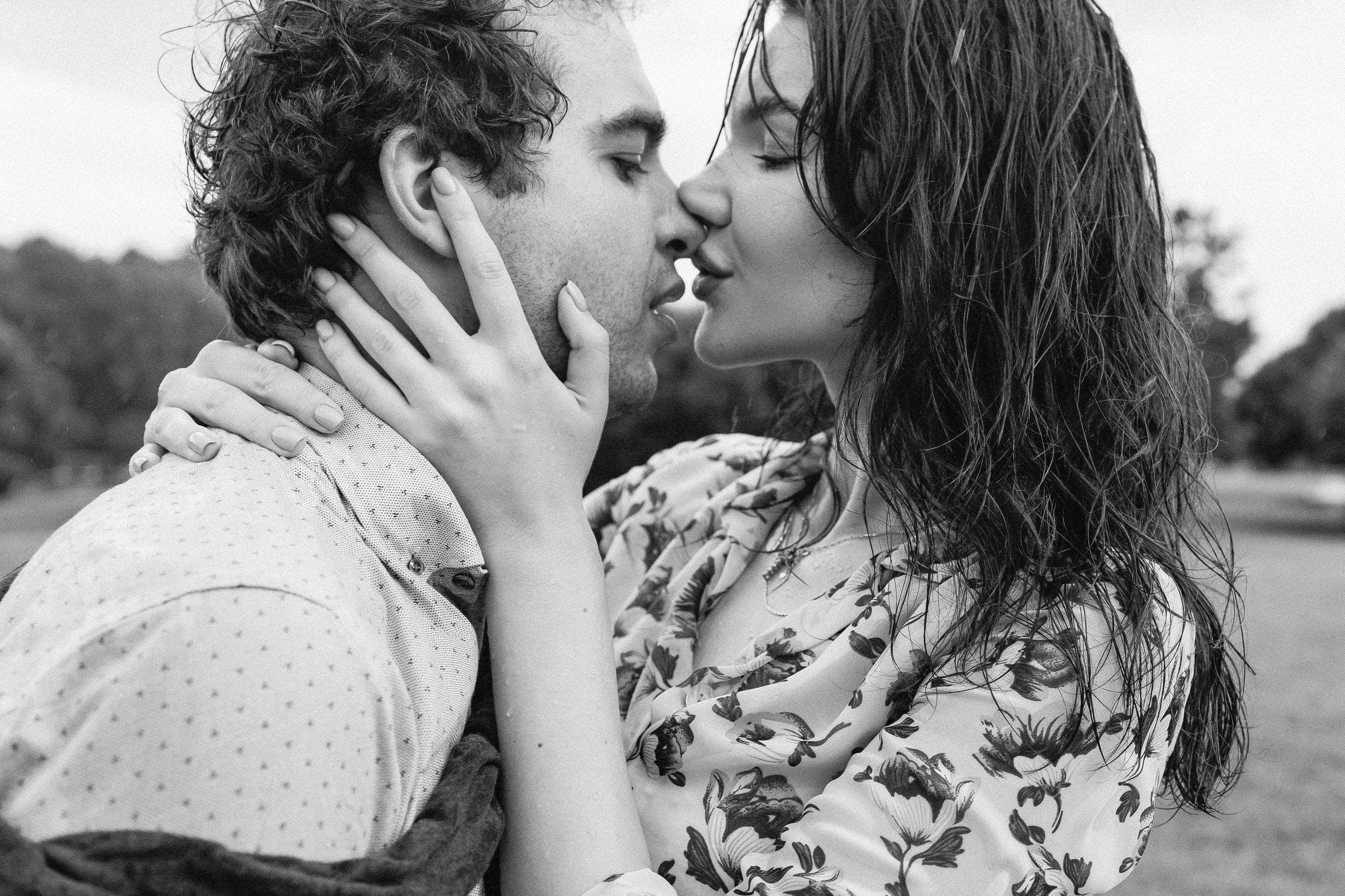 Фотограф Санкт-Петербург Вера Пьянцева , парная love-story фотосессия под дождем