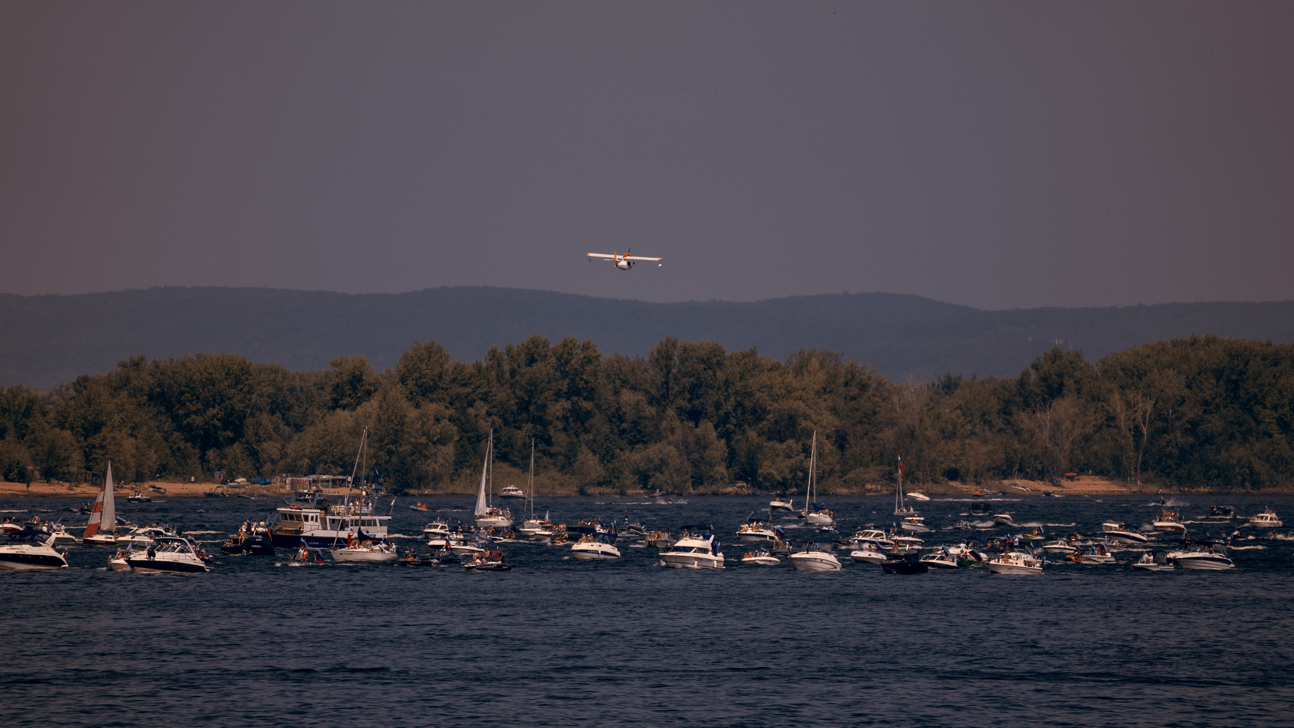 Парад судов. Фотограф в Самаре Вадим Грязнов