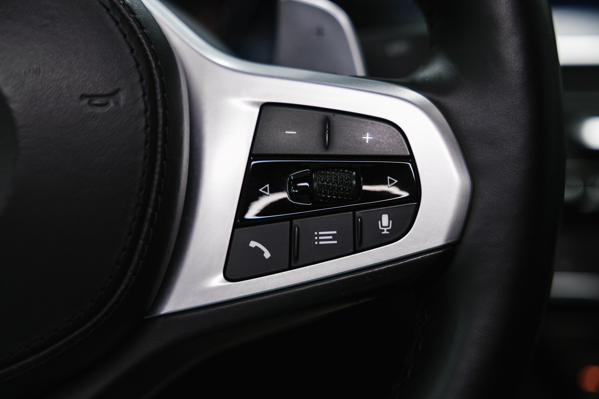 BMW 5 серия 2.0 AT, 2021, 136 265 км BMW 5 серия 2.0 AT, 2021, 136 265 км 3 800 000 ₽ X-TRADE. Автосалон «Х-Авто»