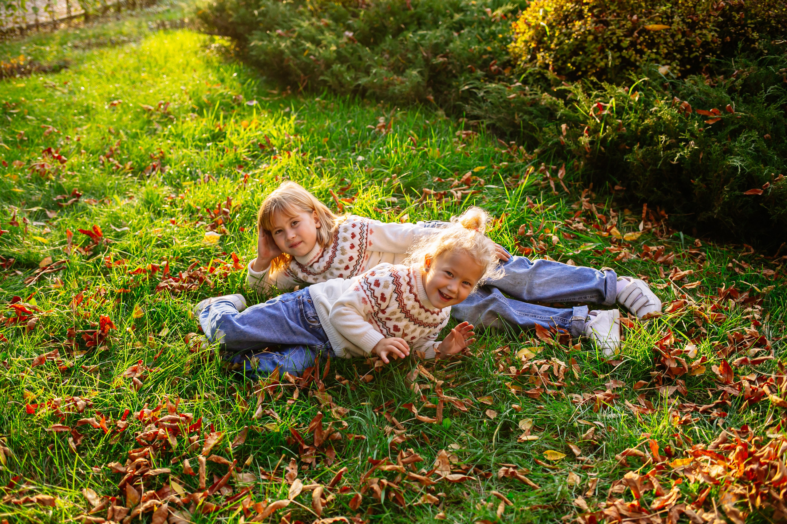Юля, Анюта, Есения