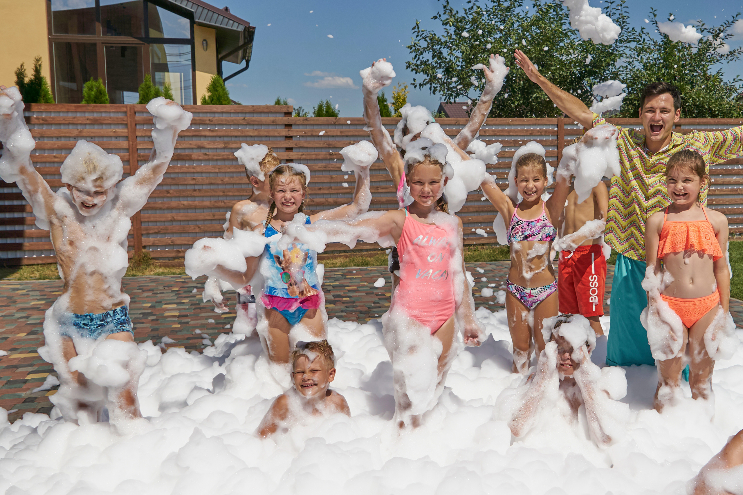Праздник у бассейна. Семейный фотограф Владимир Просвиркин. г. Самара
