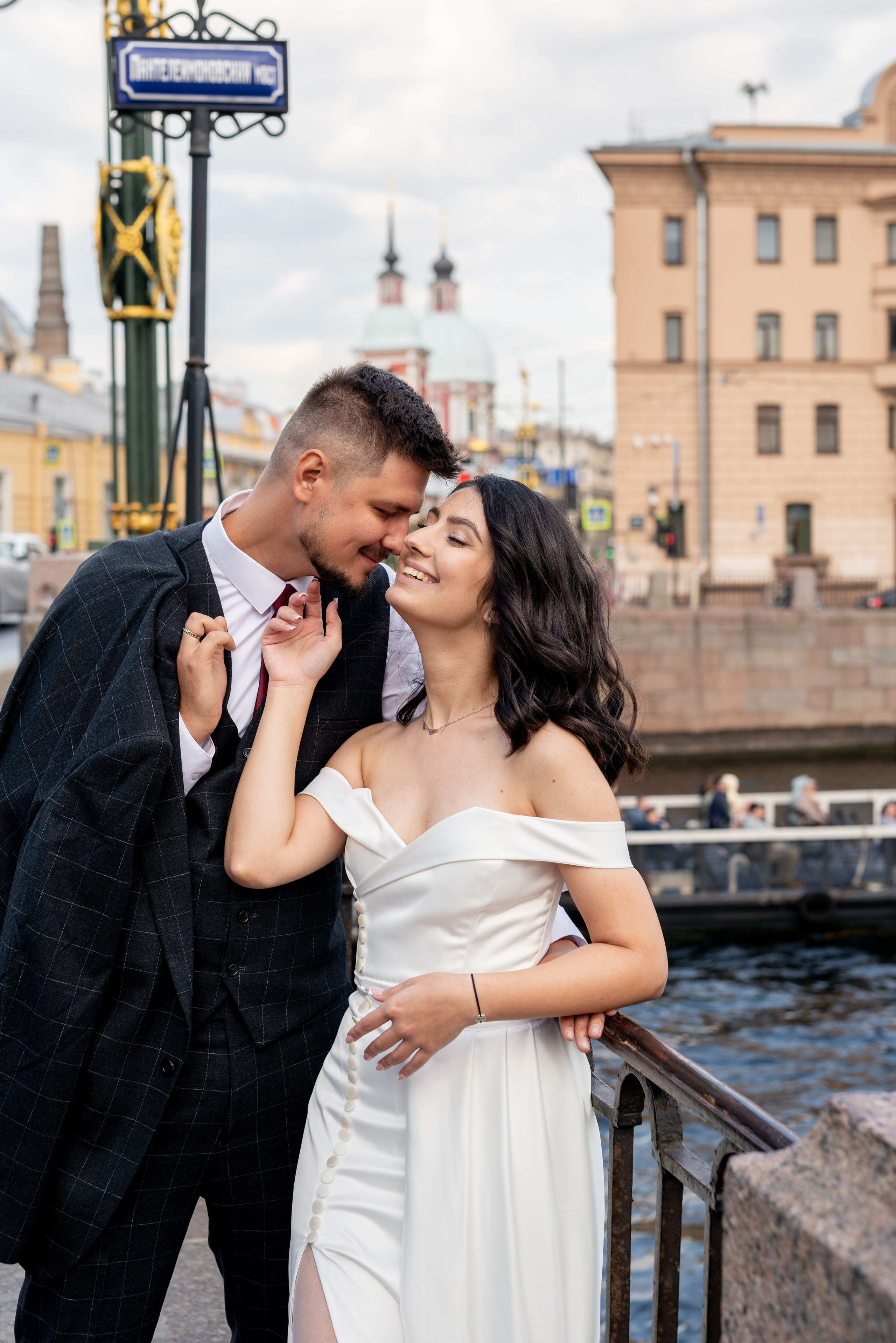 Камерная свадьба в Первом Дворце Бракосочетания №1 на Английской набережной Яны и Евгения. Портретный, семейный и свадебный фотограф в Санкт-Петербурге и в Пушкине Ширяев Денис