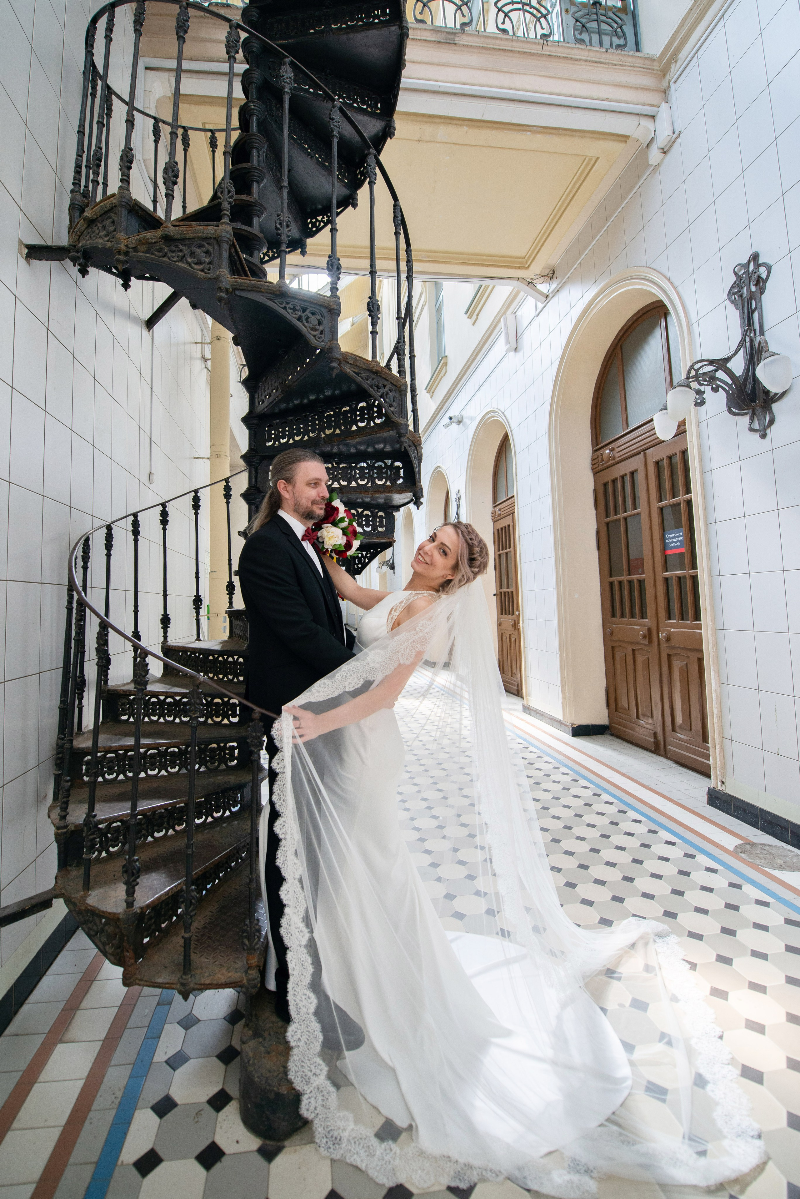 Юлия и Денис (фотосессия на Витебском вокзале и в Польском саду). Портретный, семейный и свадебный фотограф в Санкт-Петербурге и в Пушкине Ширяев Денис