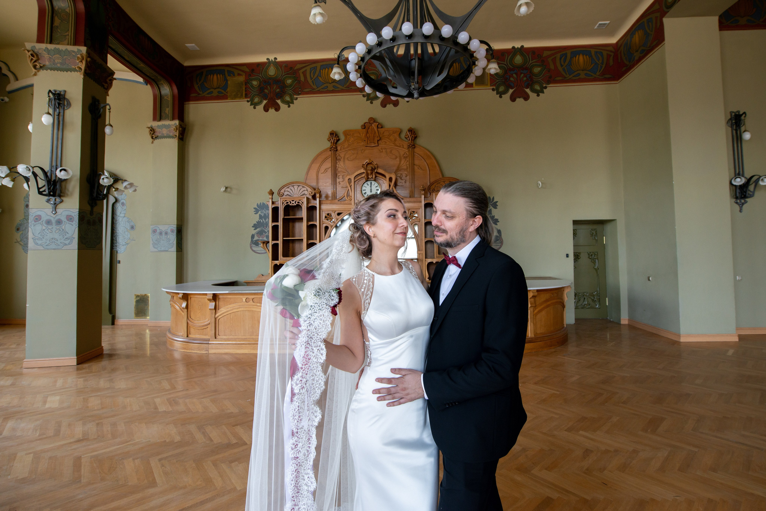 Юлия и Денис (фотосессия на Витебском вокзале и в Польском саду). Портретный, семейный и свадебный фотограф в Санкт-Петербурге и в Пушкине Ширяев Денис