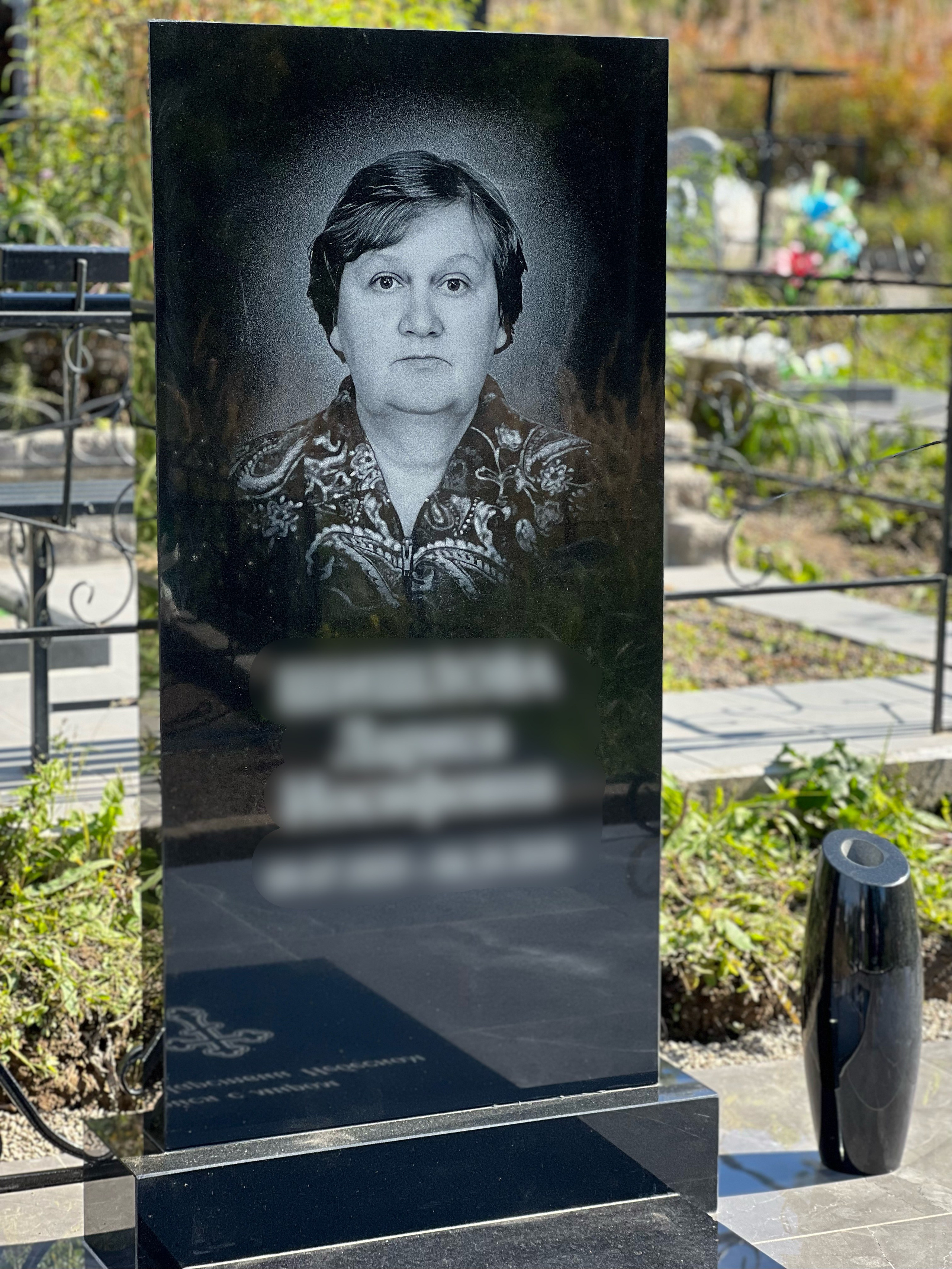 Гравировка от наших художников. ГРАНИТ26 Ритуальные услуги Железногорск. Благоустройство могил, продажа памятников