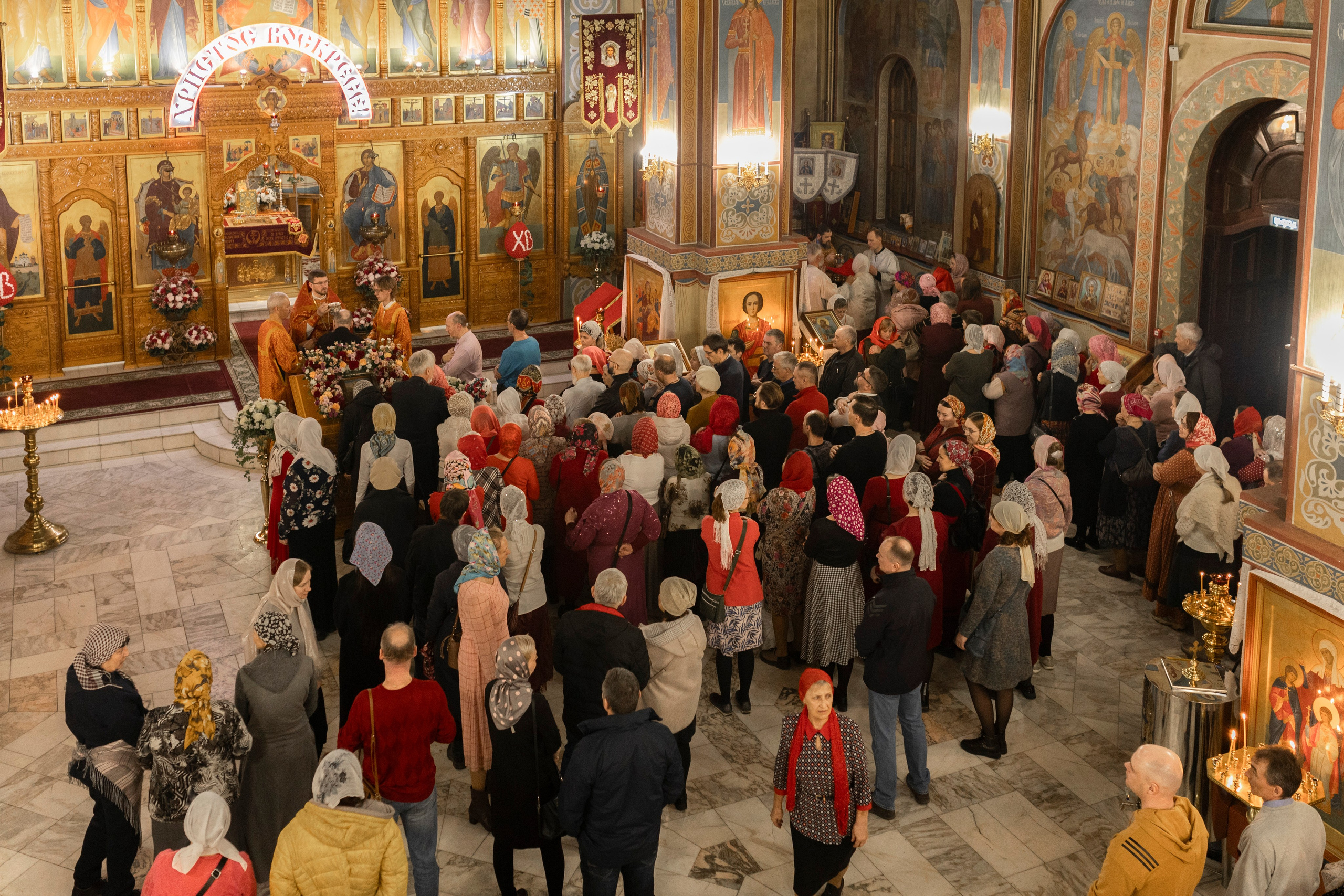 Пасха Господня. ТОП Фотограф на Крещение и Венчание Железногорск Алексей Мещеряков