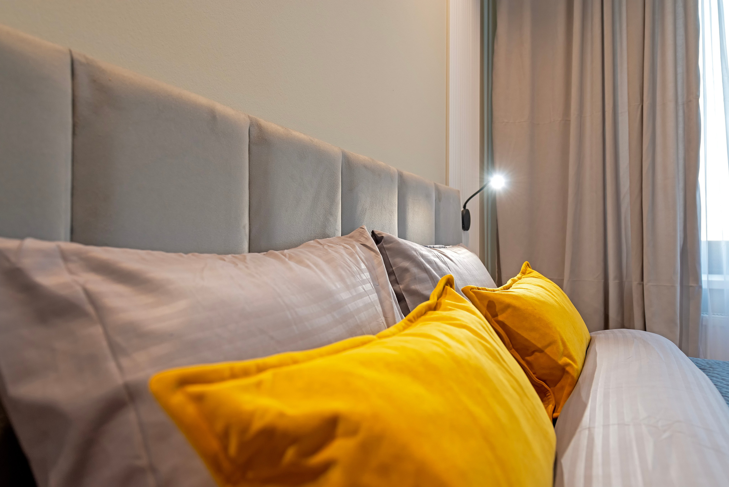 Интерьерные фотосессии для частных клиентов, агентств недвижимости, каталогов и журналов. От прошлого к будущему авиации через фотографию