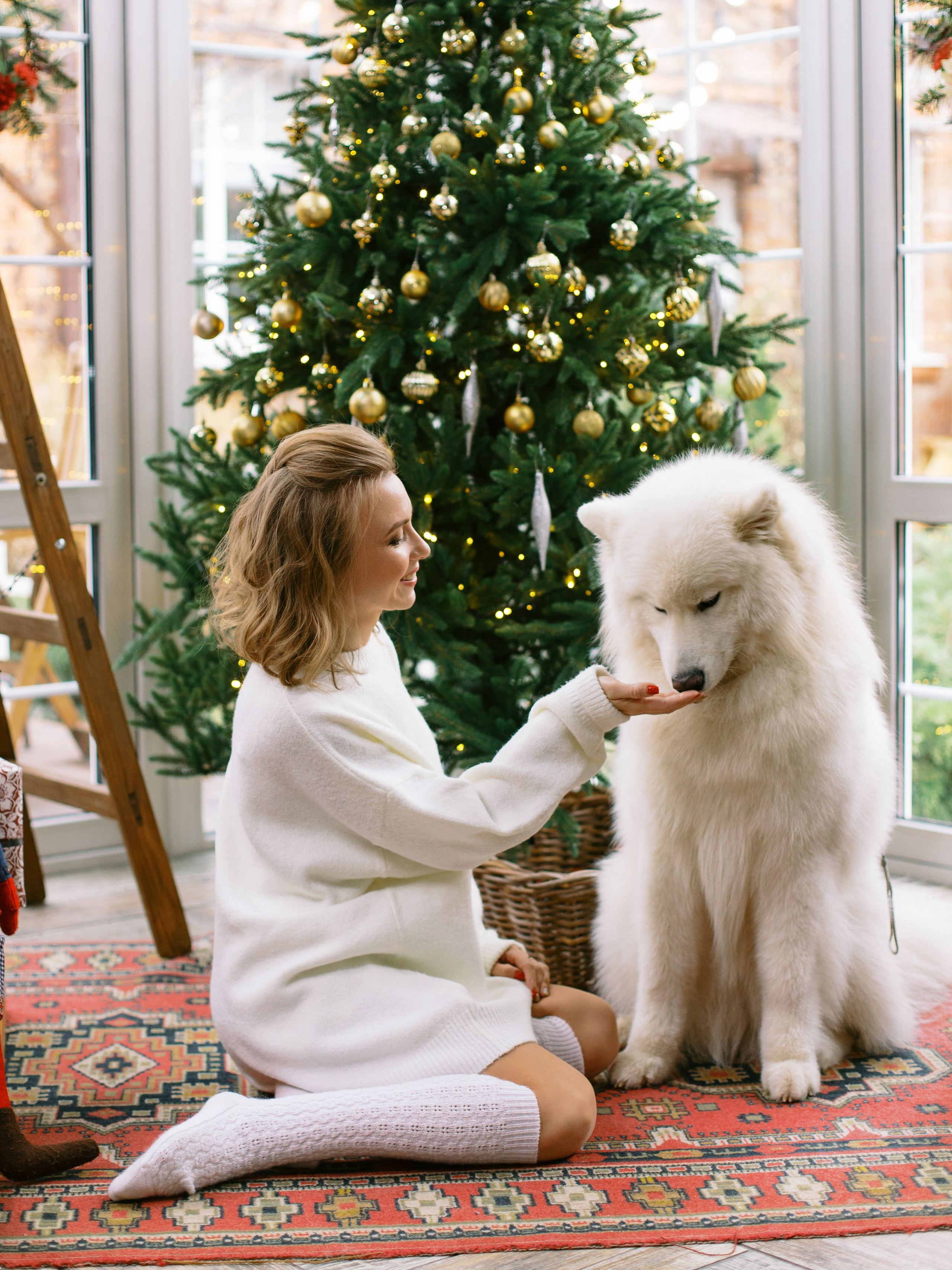 Новогодняя фотосессия в студии в Ростове для Юлии, Эли и Софии