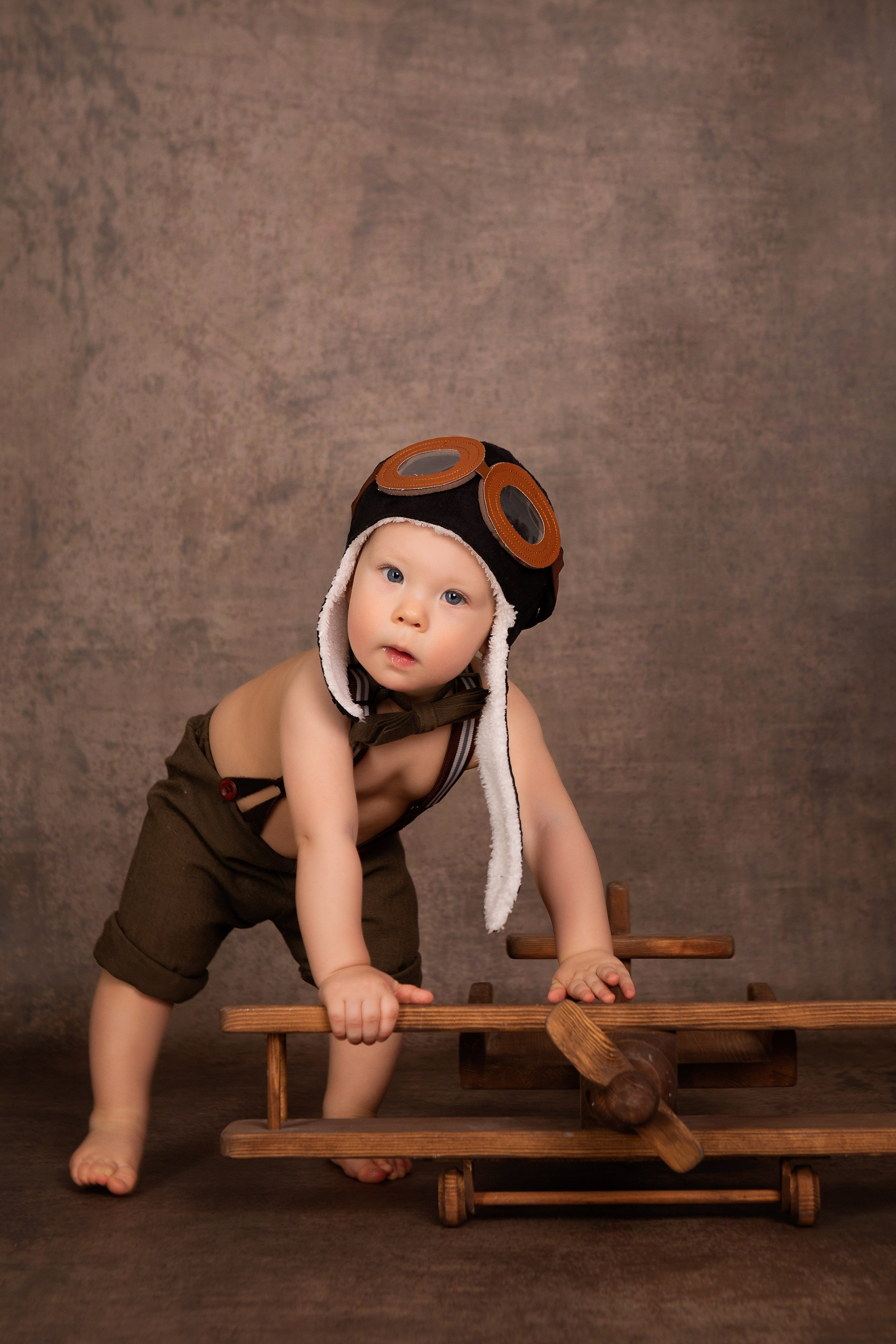 Лётчик. ФОТОГРАФ НА ГОДИК, БЕРЕМЕННОСТИ, НОВОРОЖДЕННЫХ, КРЕЩЕНИЯ МОСКВА