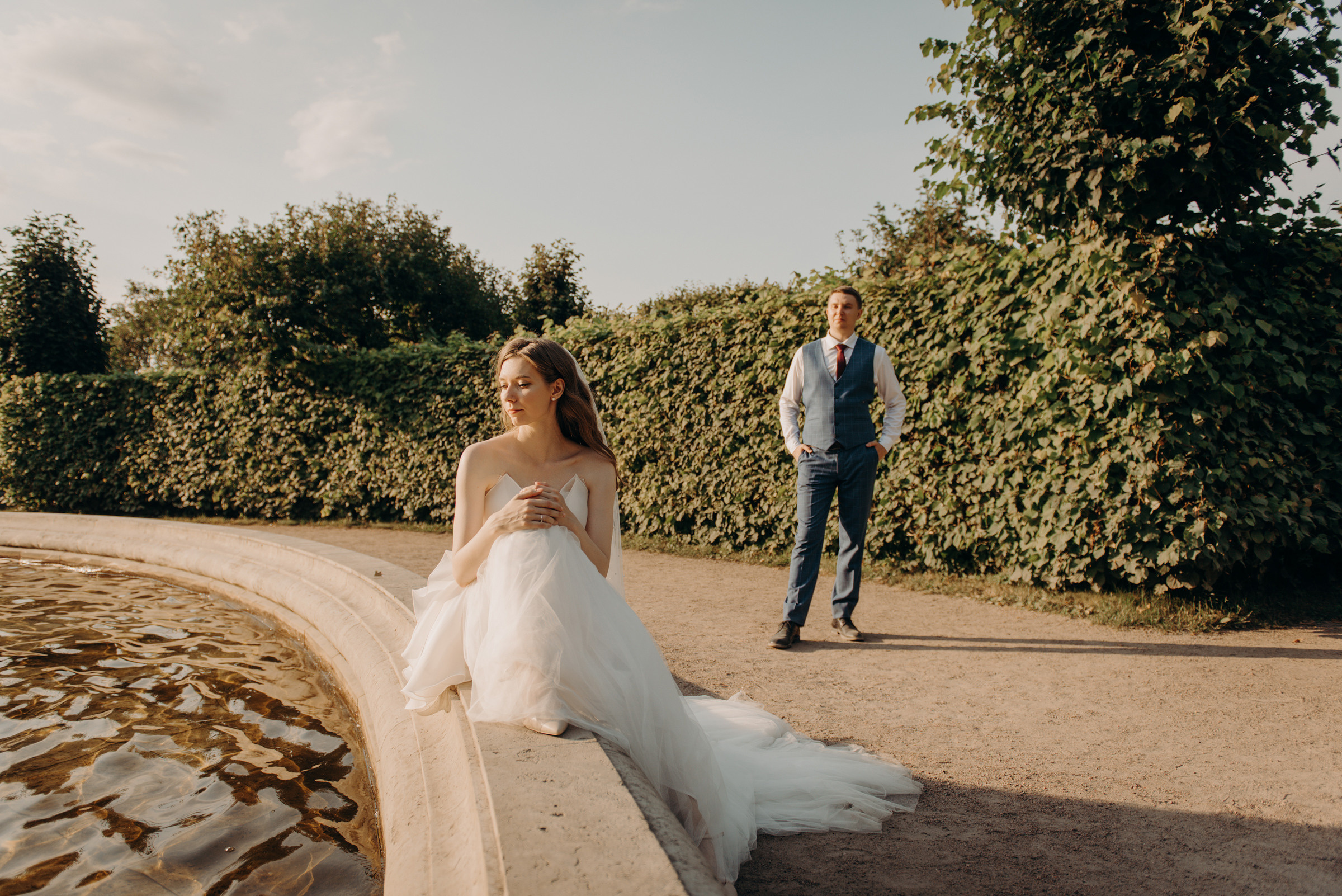 свадебная фотосессия в Петергофе, фотограф на свадьбу в Петергофе