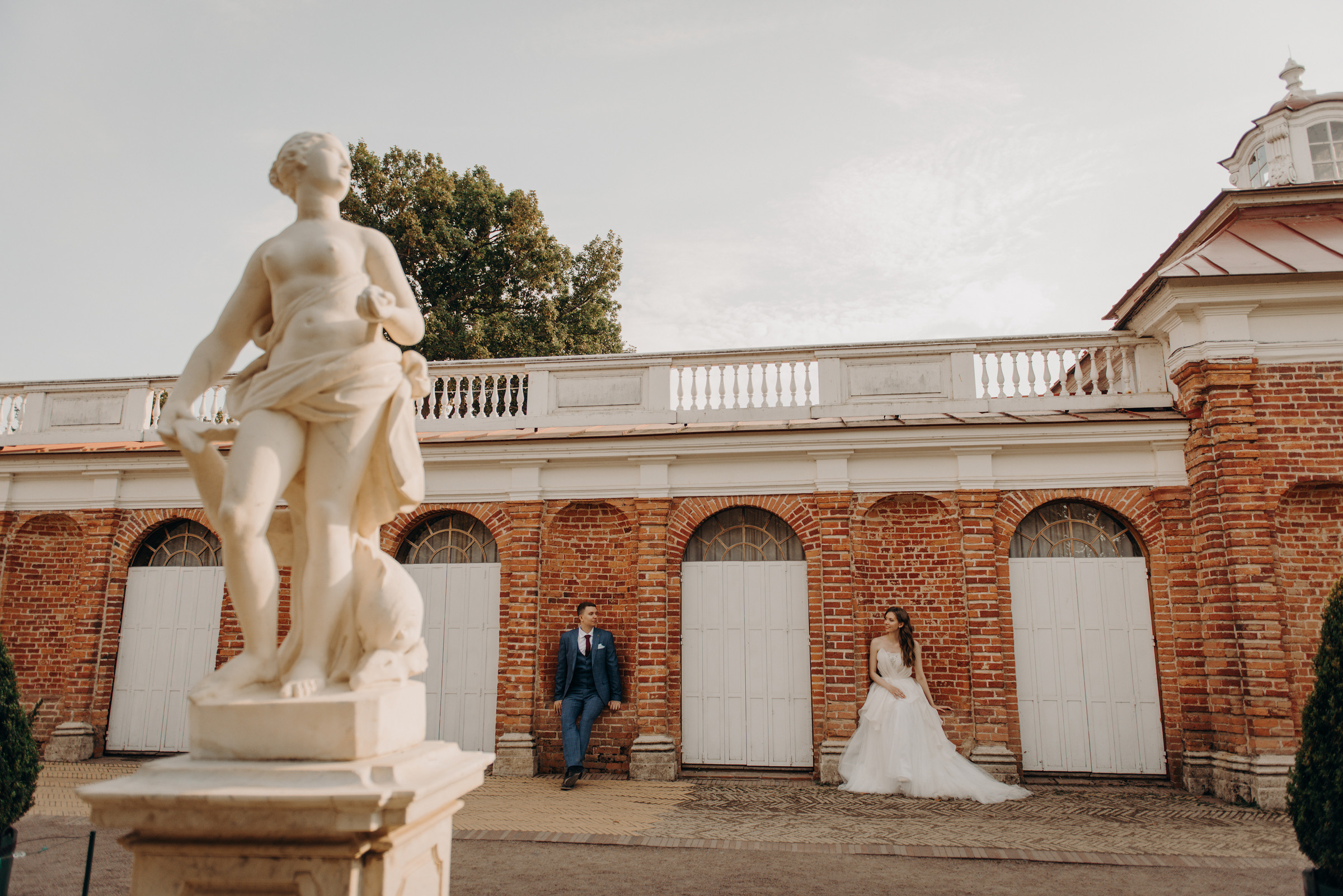 свадебная фотосессия в Петергофе, фотограф на свадьбу в Петергофе