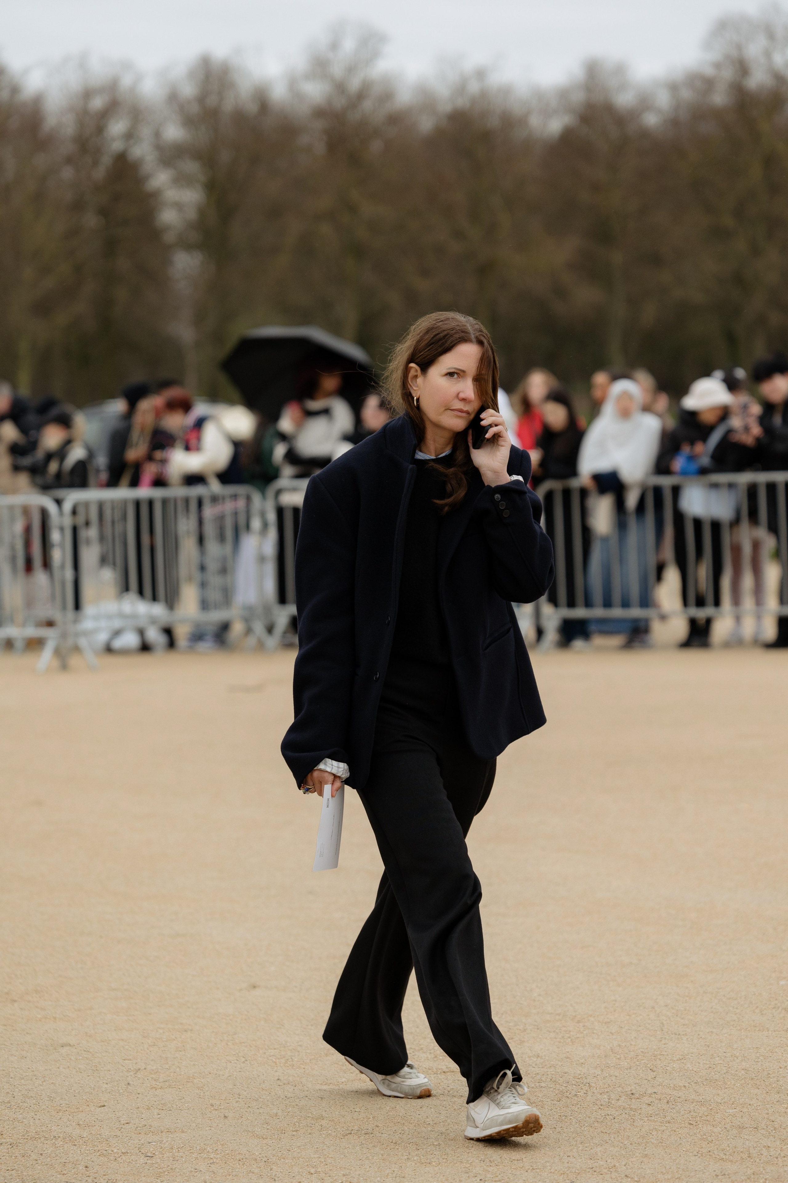 LOEWE PFW WOMENSWEAR FALL-WINTER 24/25. Photographer in Milan Ivan Goncharov