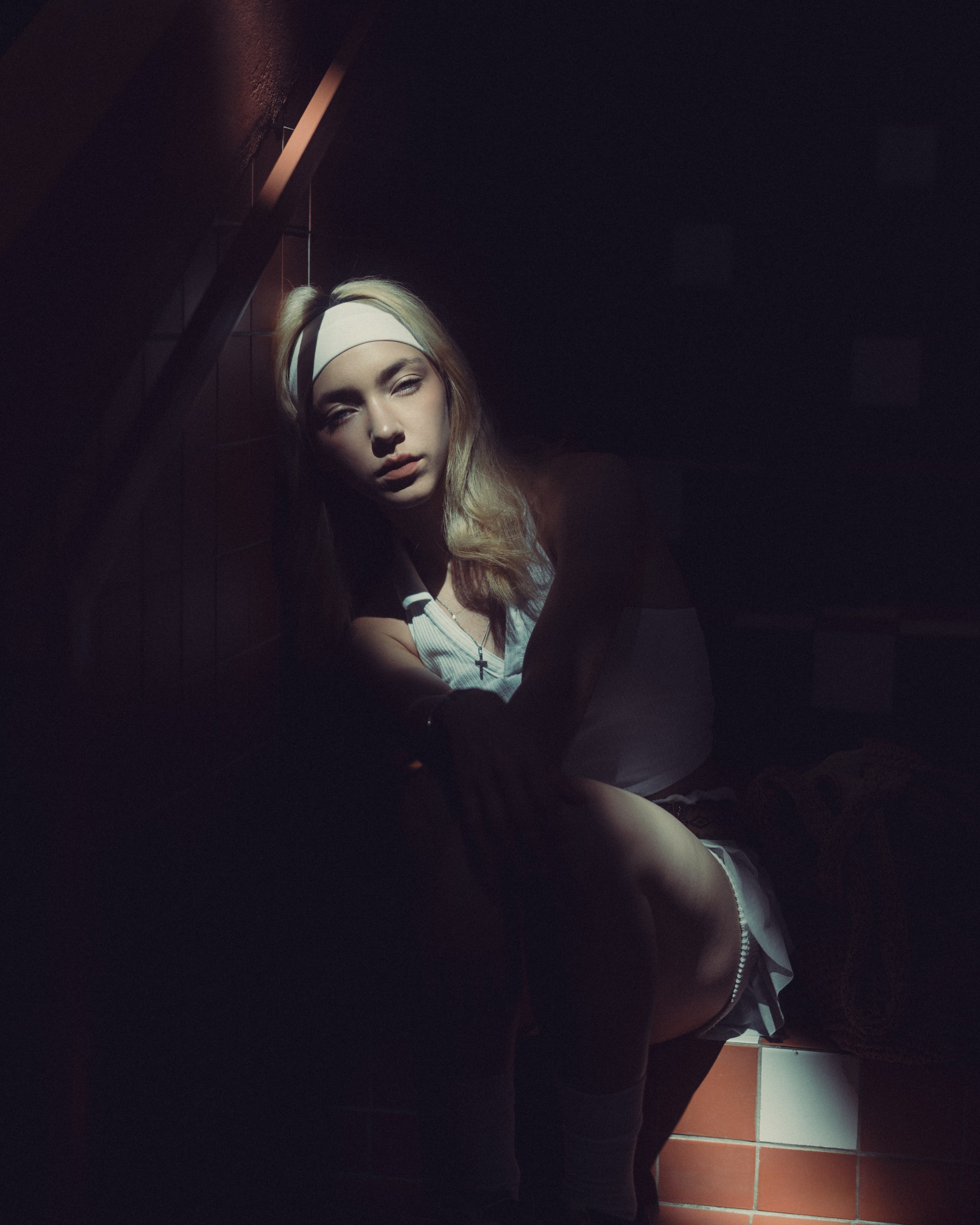 Фотосессия с Аленой около и внутри московского рынка в Казани