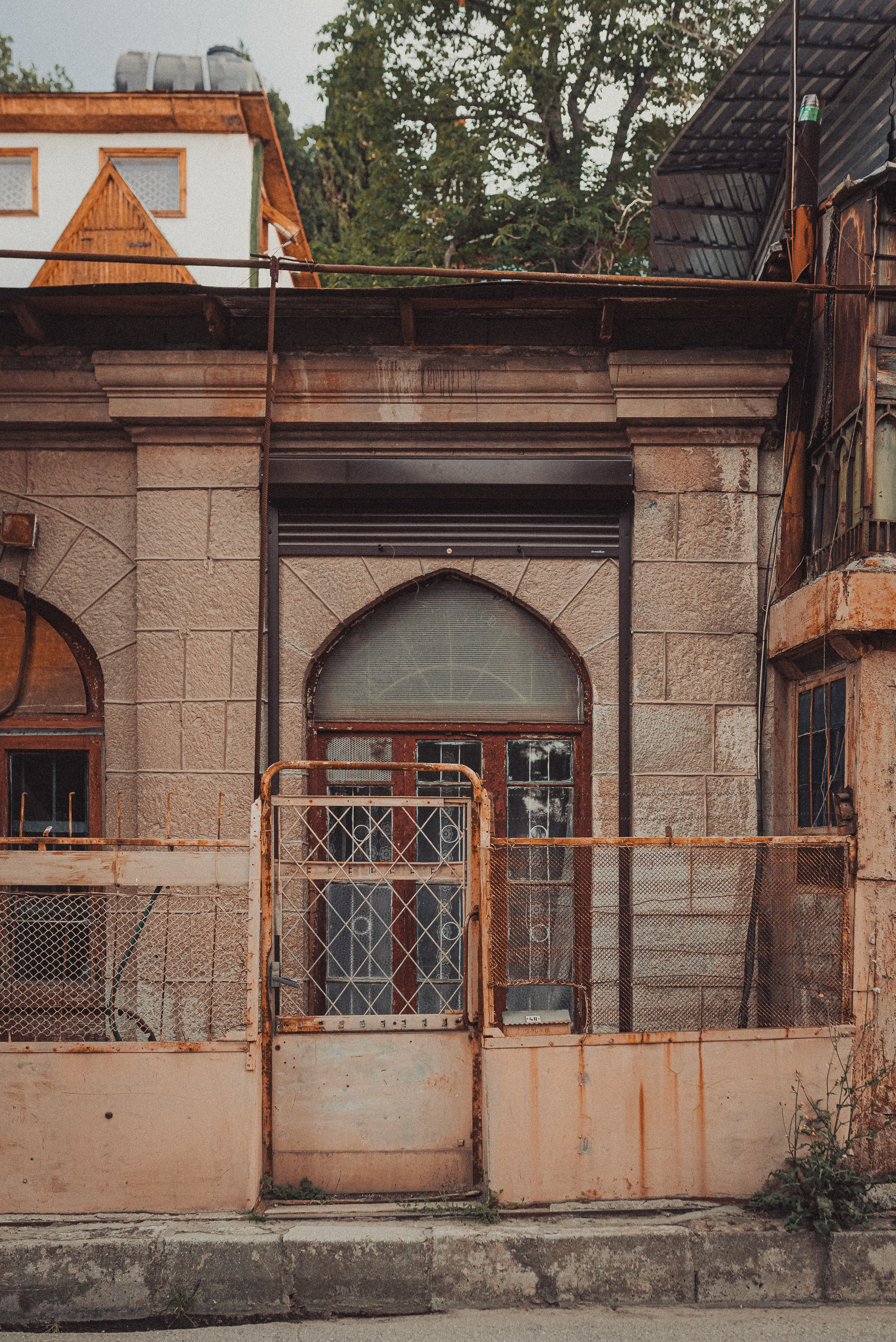 Проект «На улице Ленина». Алупка, ул. Ленина. Документальный фотограф Илья Тихановский