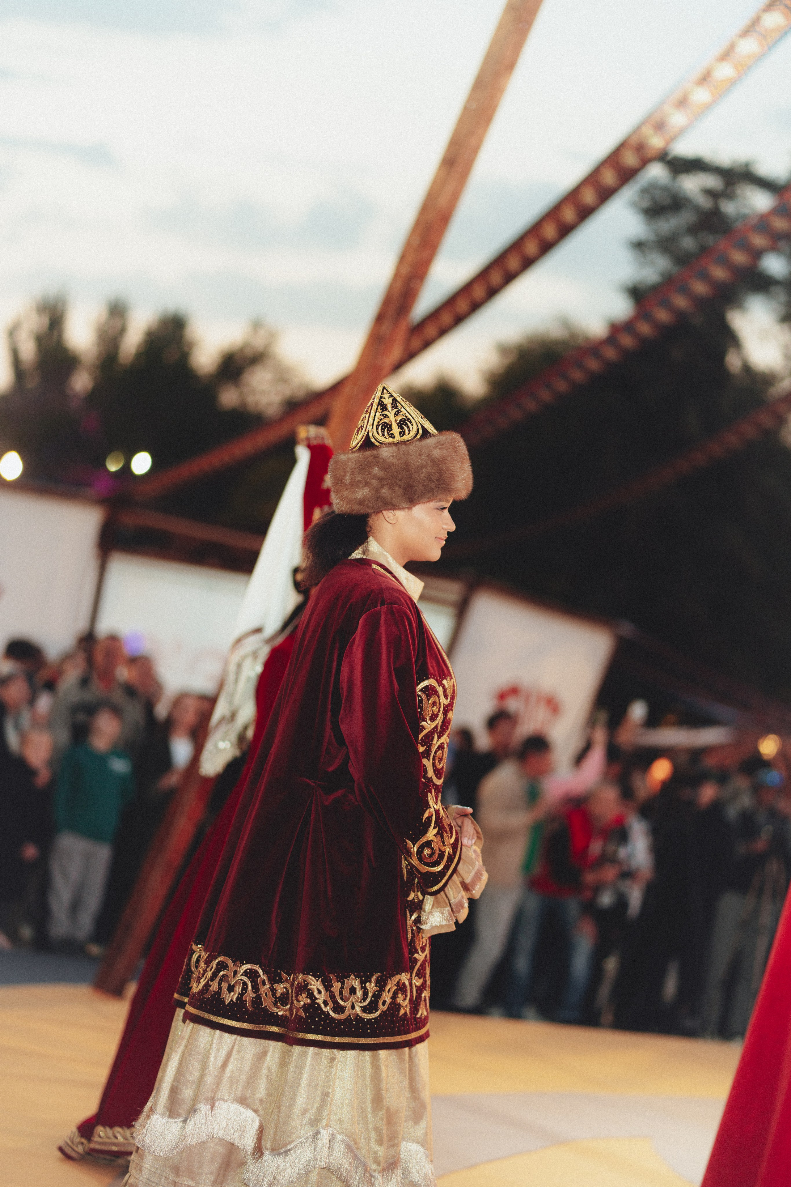 ETHNIC FASHION SHOWS / THE PODIUM