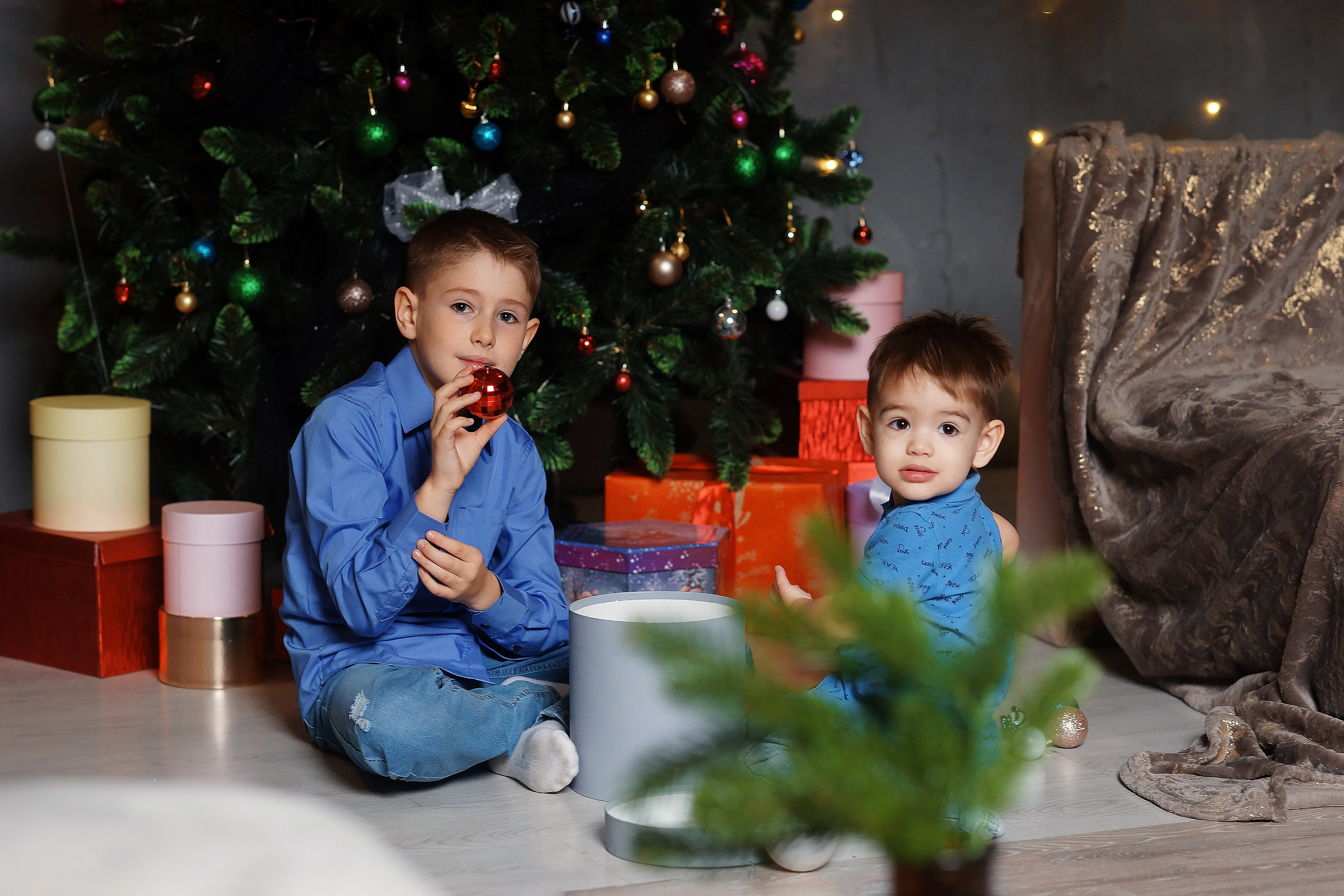 Семейная съёмка в студии. Семейный фотограф г. Новокузнецк Юлия Машникова