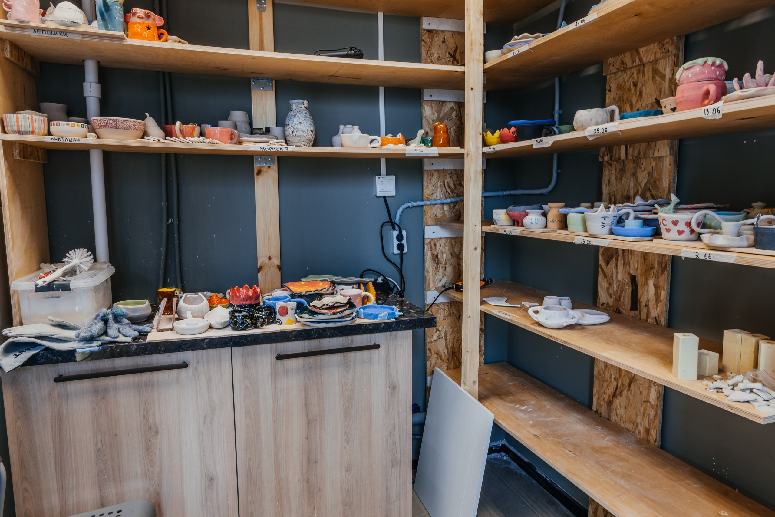 Интерьер Кулинарной, Гончарной, Стрелковой студии. Фотограф Алексей Солопов