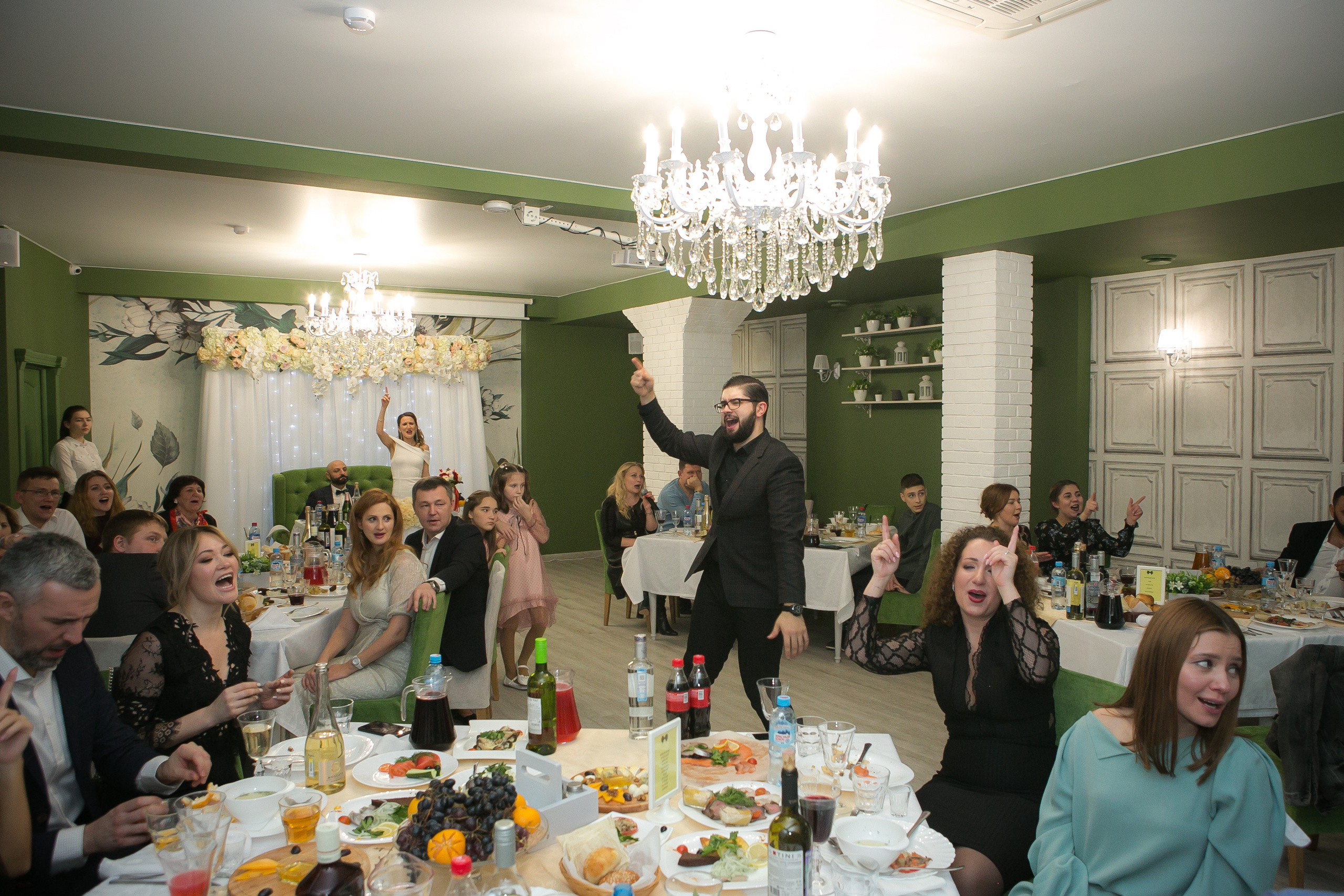 Ведущий Уфа Азат Гайсин gaisinshow.ru Корпоратив Уфа. Ресторан Уфа. Фотограф Уфа Алексей Муравьёв alexmur.ruВедущий Уфа Азат Гайсин Организация и провидение мероприятий eventsshow.ru