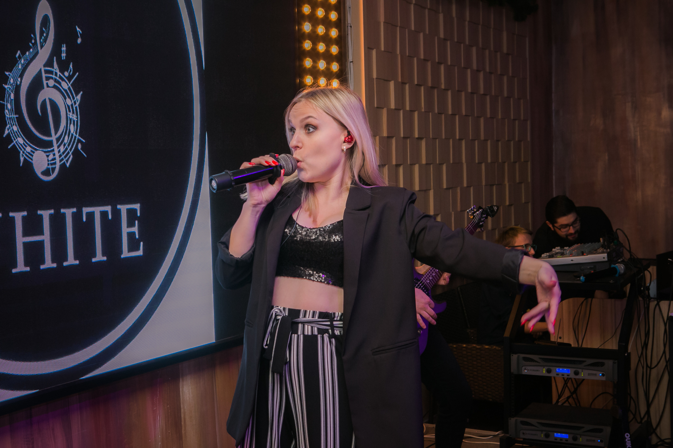 Праздник Уфа. Ведущий Уфа Азат Гайсин gaisinshow.ru Юбилей Уфа. Ресторан Пастернак. Фотограф Уфа Алексей Муравьёв alexmur.ru Ведущий Уфа Азат Гайсин Праздник Уфа eventsshow.ru