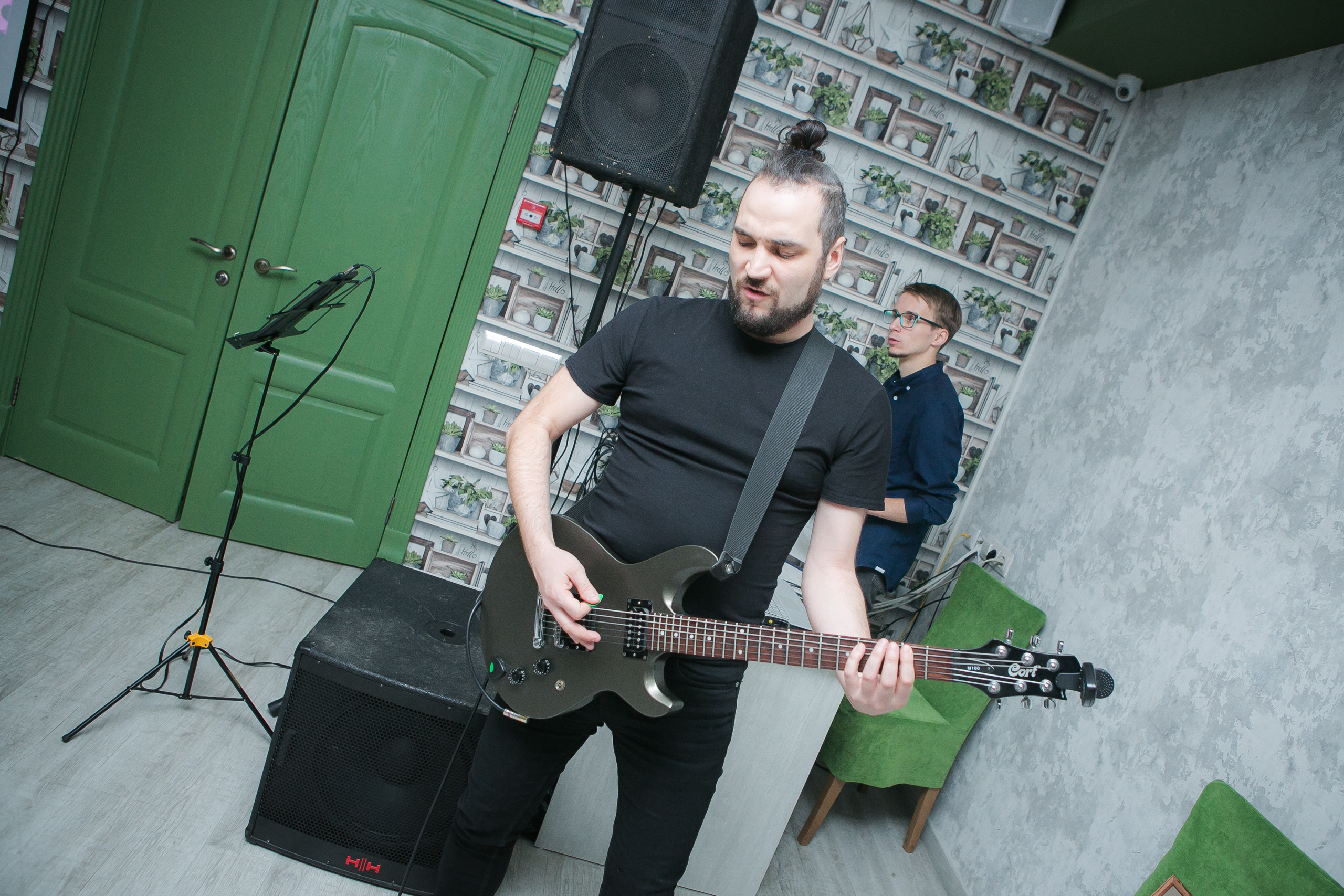 Ведущий Уфа Азат Гайсин gaisinshow.ru Корпоратив Уфа. Ресторан Уфа. Фотограф Уфа Алексей Муравьёв alexmur.ruВедущий Уфа Азат Гайсин Организация и провидение мероприятий eventsshow.ru