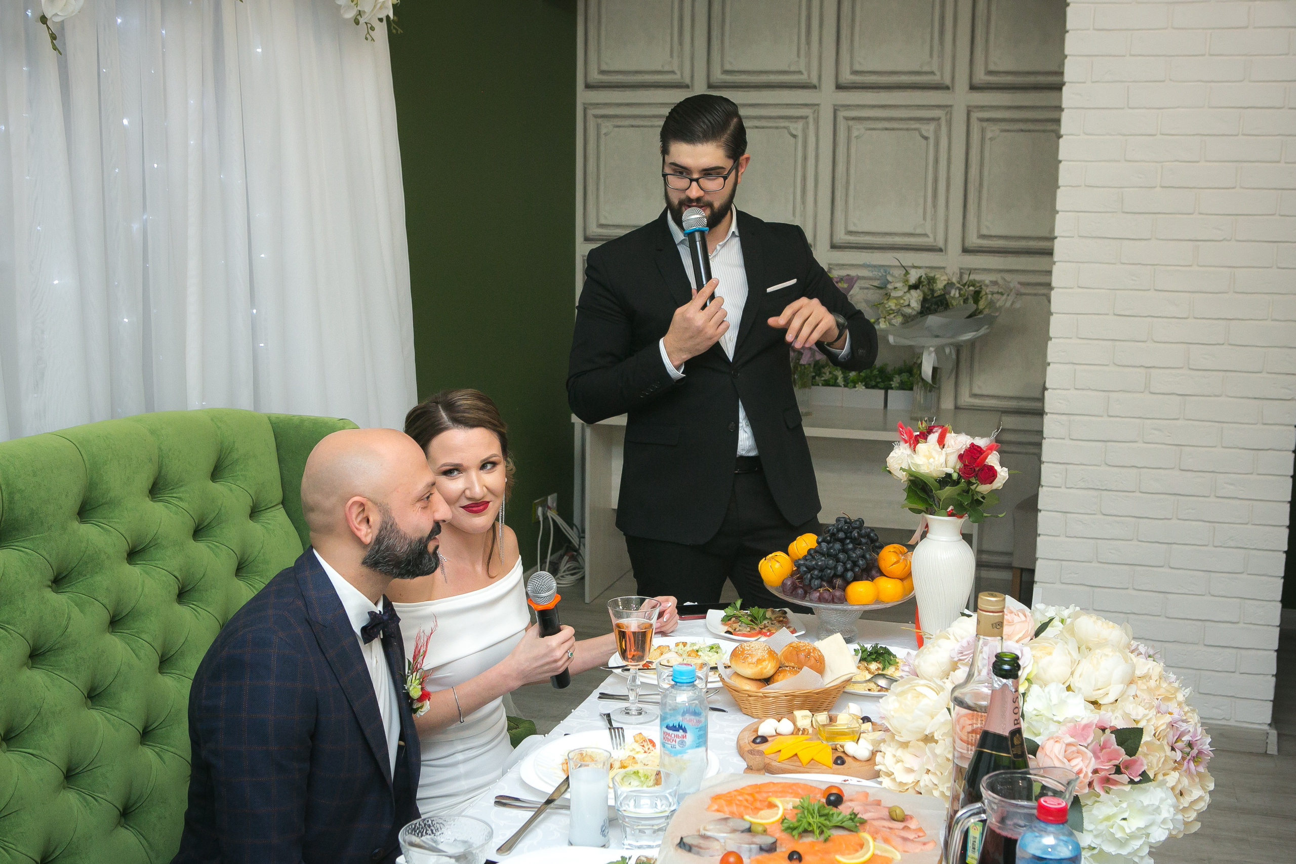 Ведущий Уфа Азат Гайсин gaisinshow.ru Корпоратив Уфа. Ресторан Уфа. Фотограф Уфа Алексей Муравьёв alexmur.ruВедущий Уфа Азат Гайсин Организация и провидение мероприятий eventsshow.ru