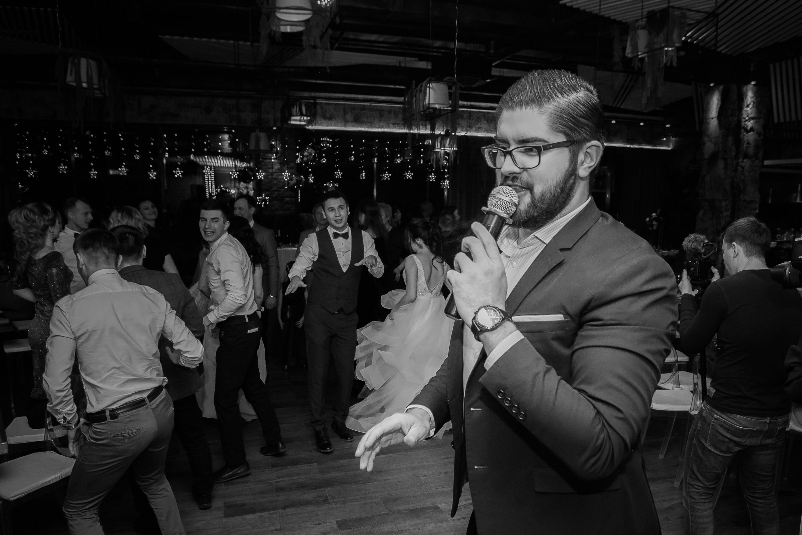 Праздник Уфа. Ведущий Уфа Азат Гайсин gaisinshow.ru Юбилей Уфа. Ресторан Пастернак. Фотограф Уфа Алексей Муравьёв alexmur.ru Ведущий Уфа Азат Гайсин Праздник Уфа eventsshow.ru