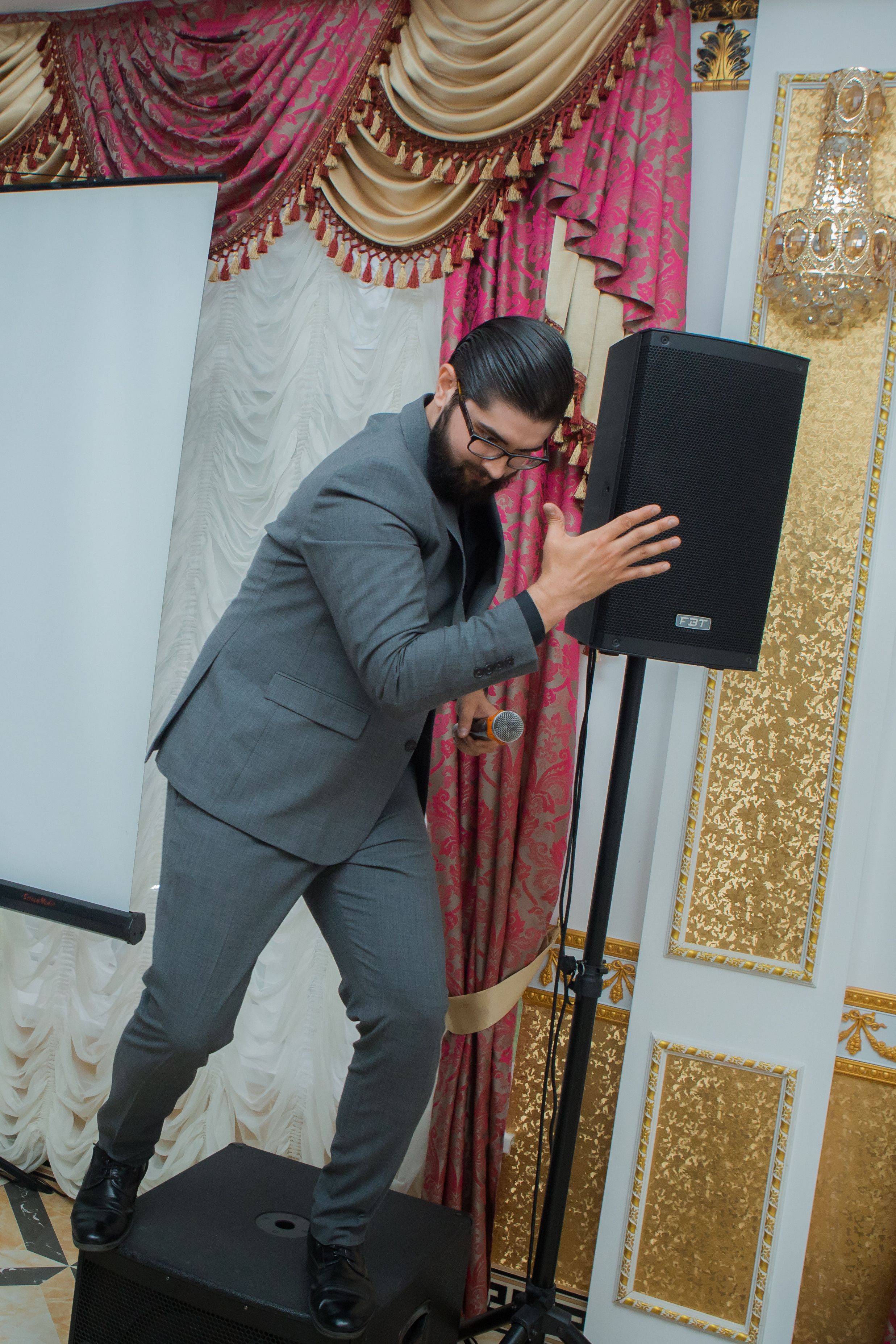 Ведущий Уфа Азат Гайсин. Свадьба. Ресторан Жемчужина. Ведущий мероприятий и праздников - Азат Гайсин