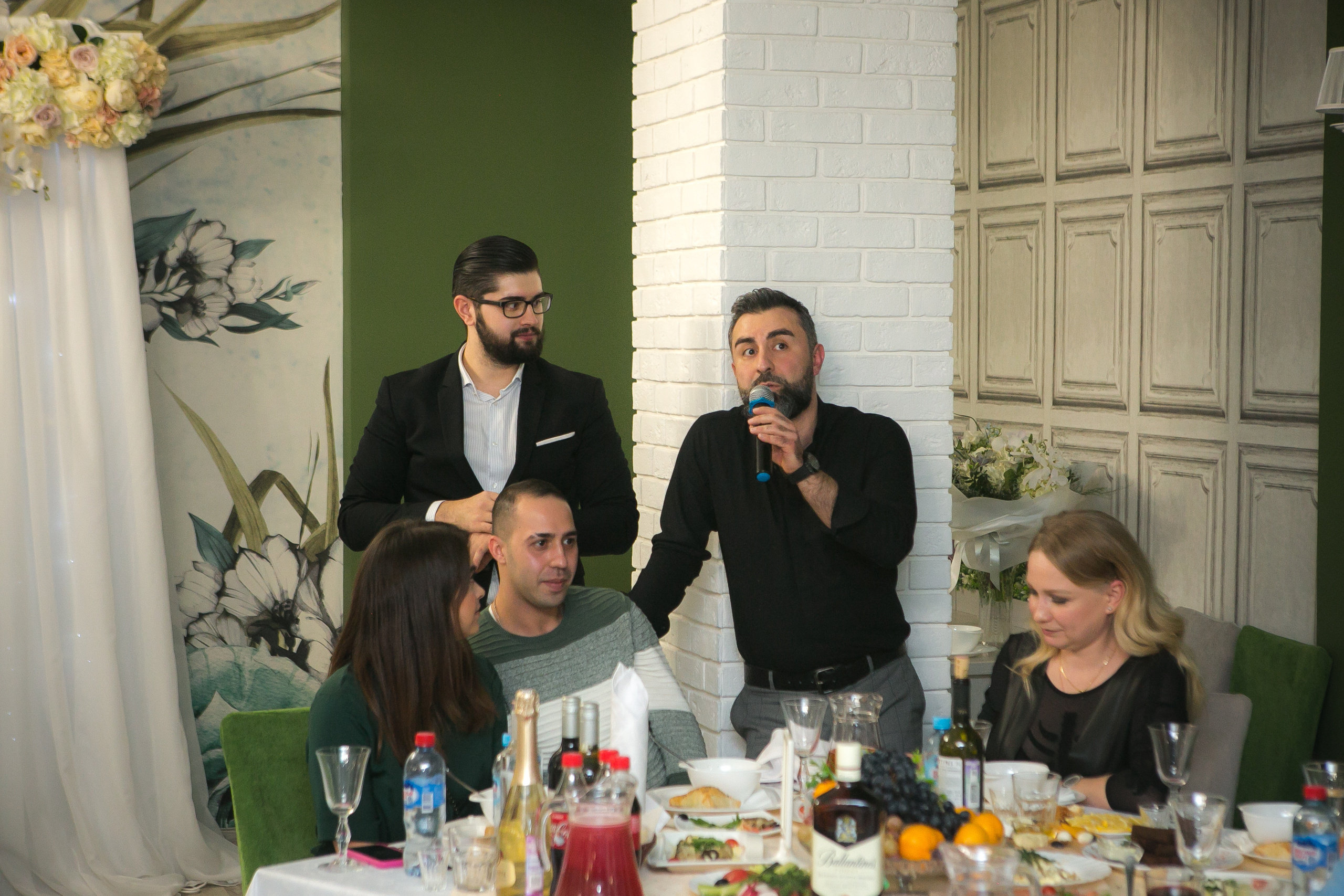 Ведущий Уфа Азат Гайсин gaisinshow.ru Корпоратив Уфа. Ресторан Уфа. Фотограф Уфа Алексей Муравьёв alexmur.ruВедущий Уфа Азат Гайсин Организация и провидение мероприятий eventsshow.ru