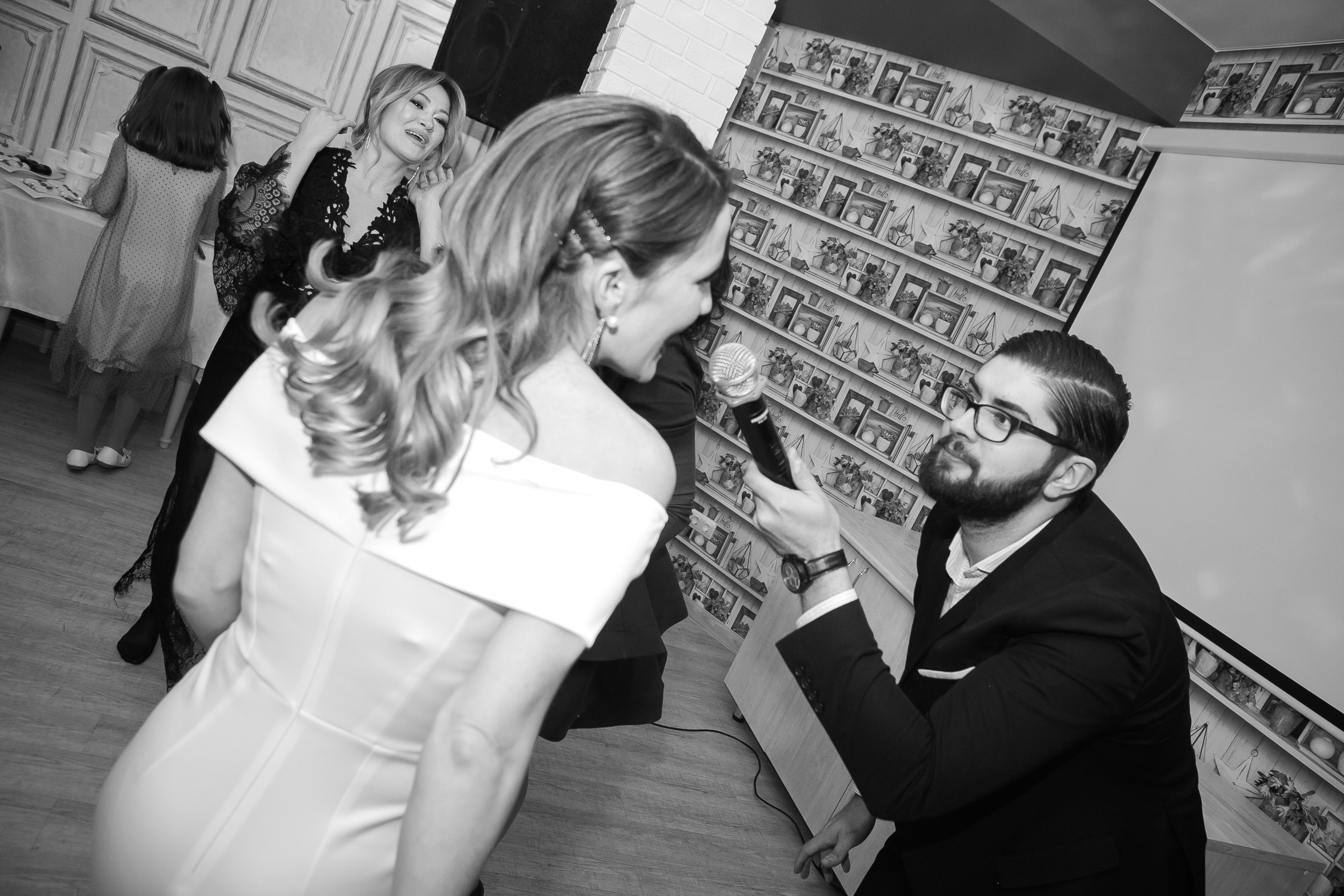 Ведущий Уфа Азат Гайсин gaisinshow.ru Корпоратив Уфа. Ресторан Уфа. Фотограф Уфа Алексей Муравьёв alexmur.ruВедущий Уфа Азат Гайсин Организация и провидение мероприятий eventsshow.ru