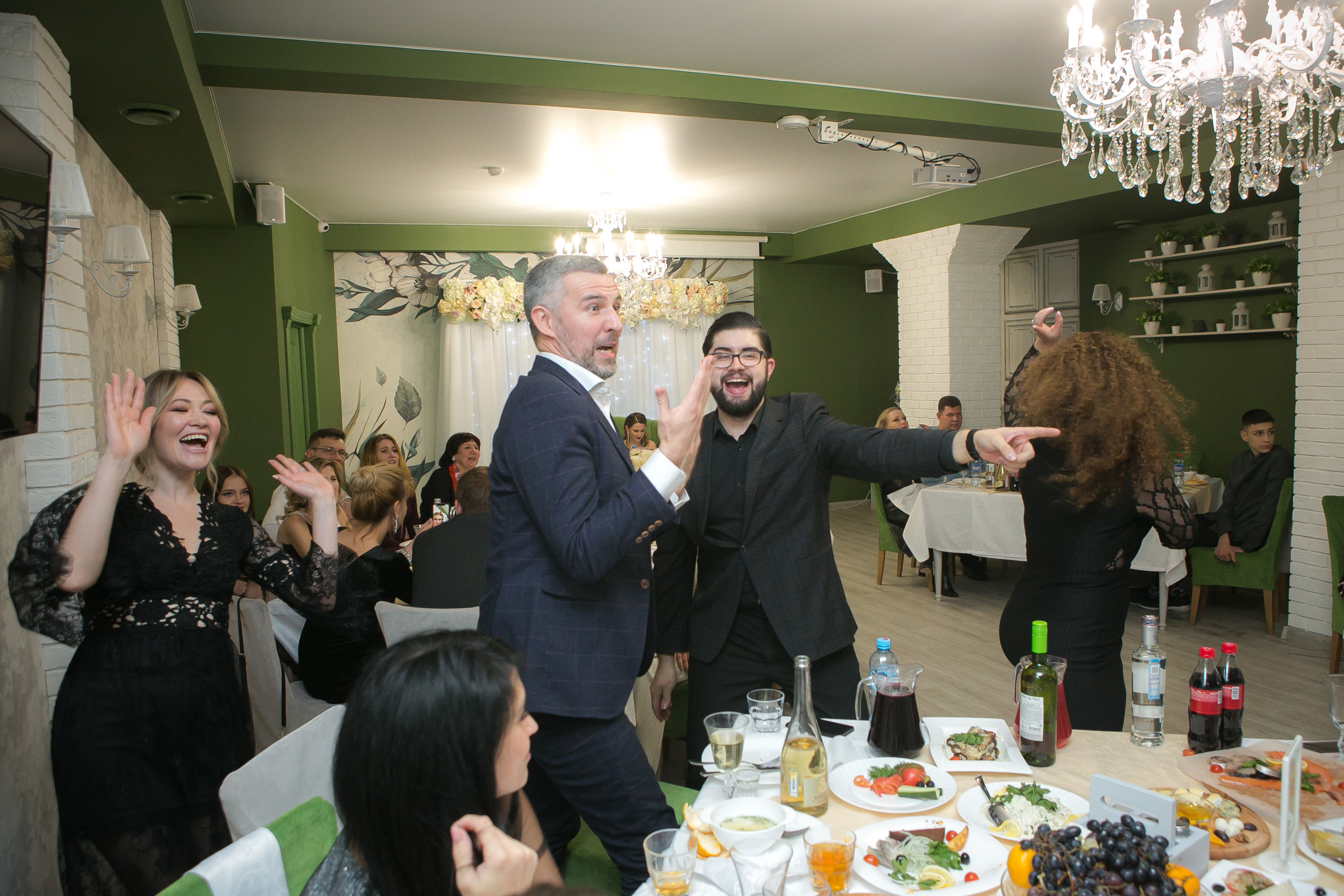 Ведущий Уфа Азат Гайсин gaisinshow.ru Корпоратив Уфа. Ресторан Уфа. Фотограф Уфа Алексей Муравьёв alexmur.ruВедущий Уфа Азат Гайсин Организация и провидение мероприятий eventsshow.ru