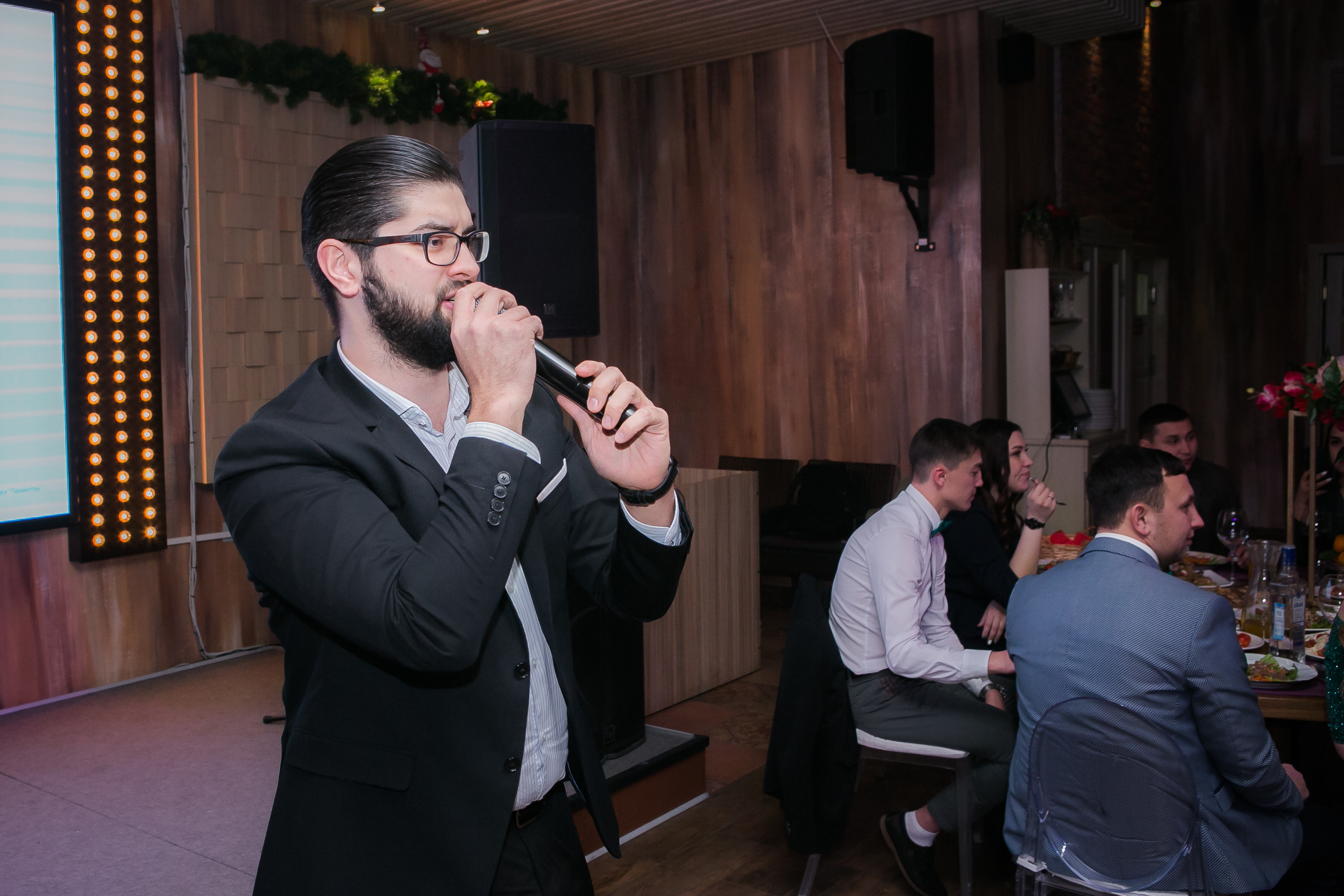 Праздник Уфа. Ведущий Уфа Азат Гайсин gaisinshow.ru Юбилей Уфа. Ресторан Пастернак. Фотограф Уфа Алексей Муравьёв alexmur.ru Ведущий Уфа Азат Гайсин Праздник Уфа eventsshow.ru