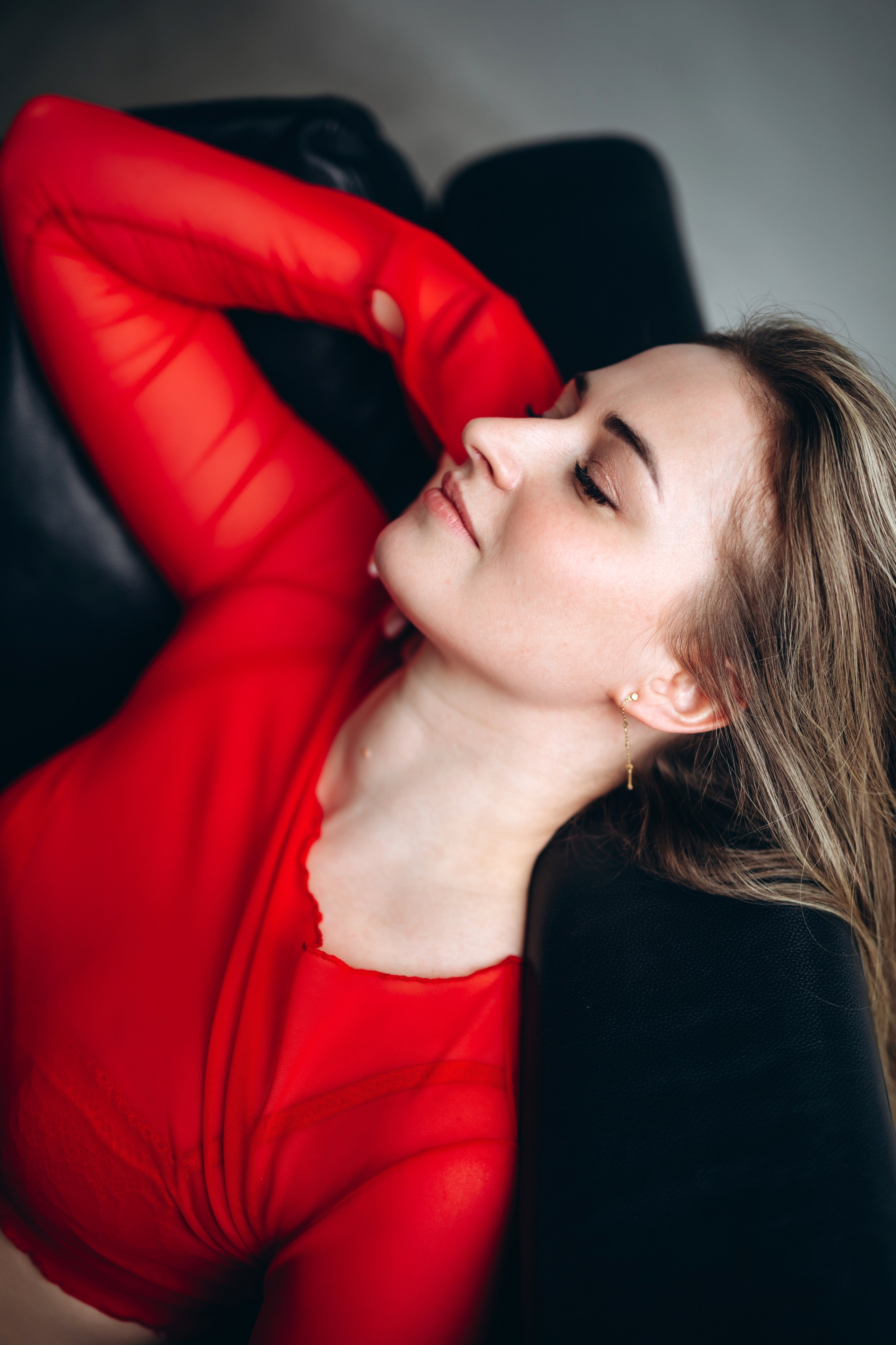 RED heart / Lora. Портретный женский фотограф Минск Беларусь Алена Янович